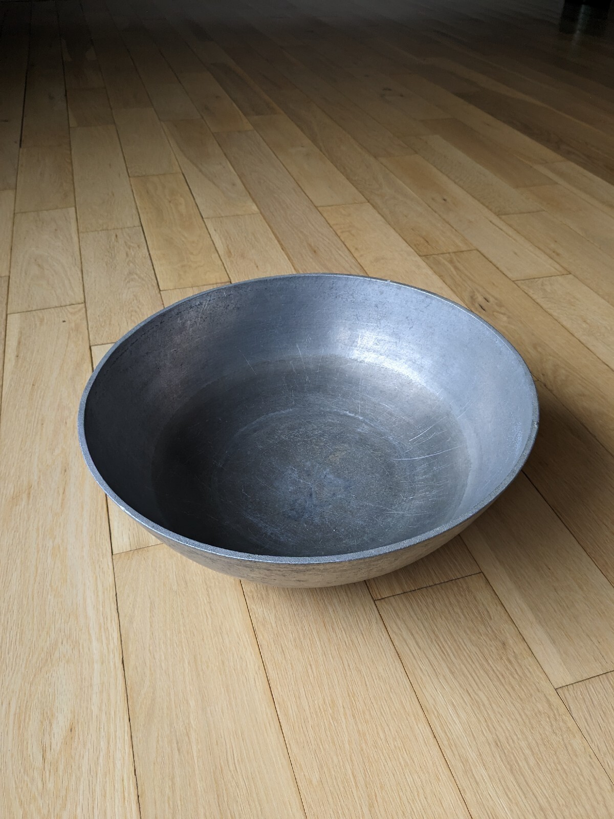 Contemporary Hard Anodized Solid Heavy Guage Aluminum Wok 6 Qt. 2.4 lb. 13x5x.5″