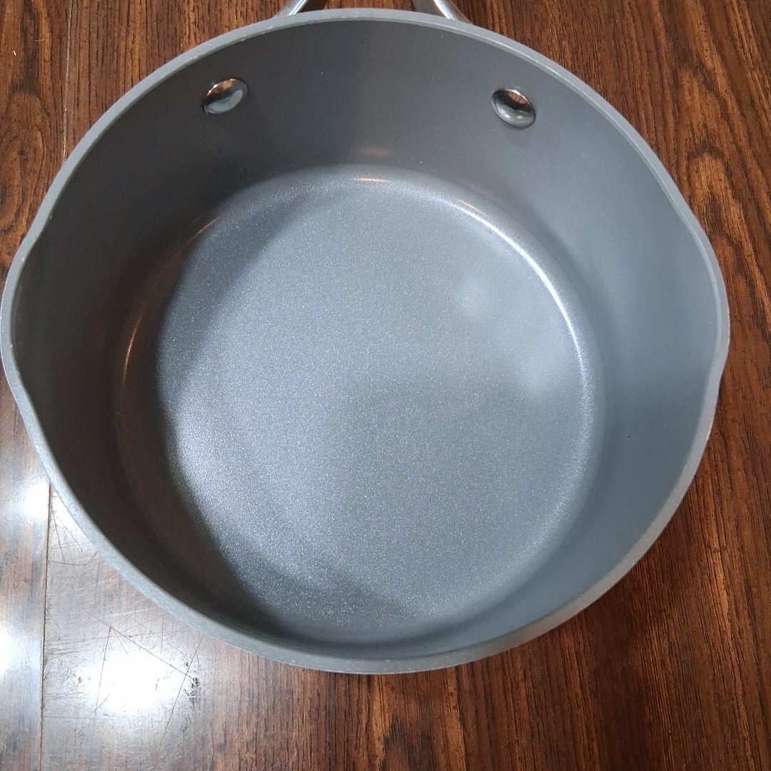 Figmint Nonstick 1 Qt. White Ceramic Coated Aluminum Saucepan & Lid NEW Cond.