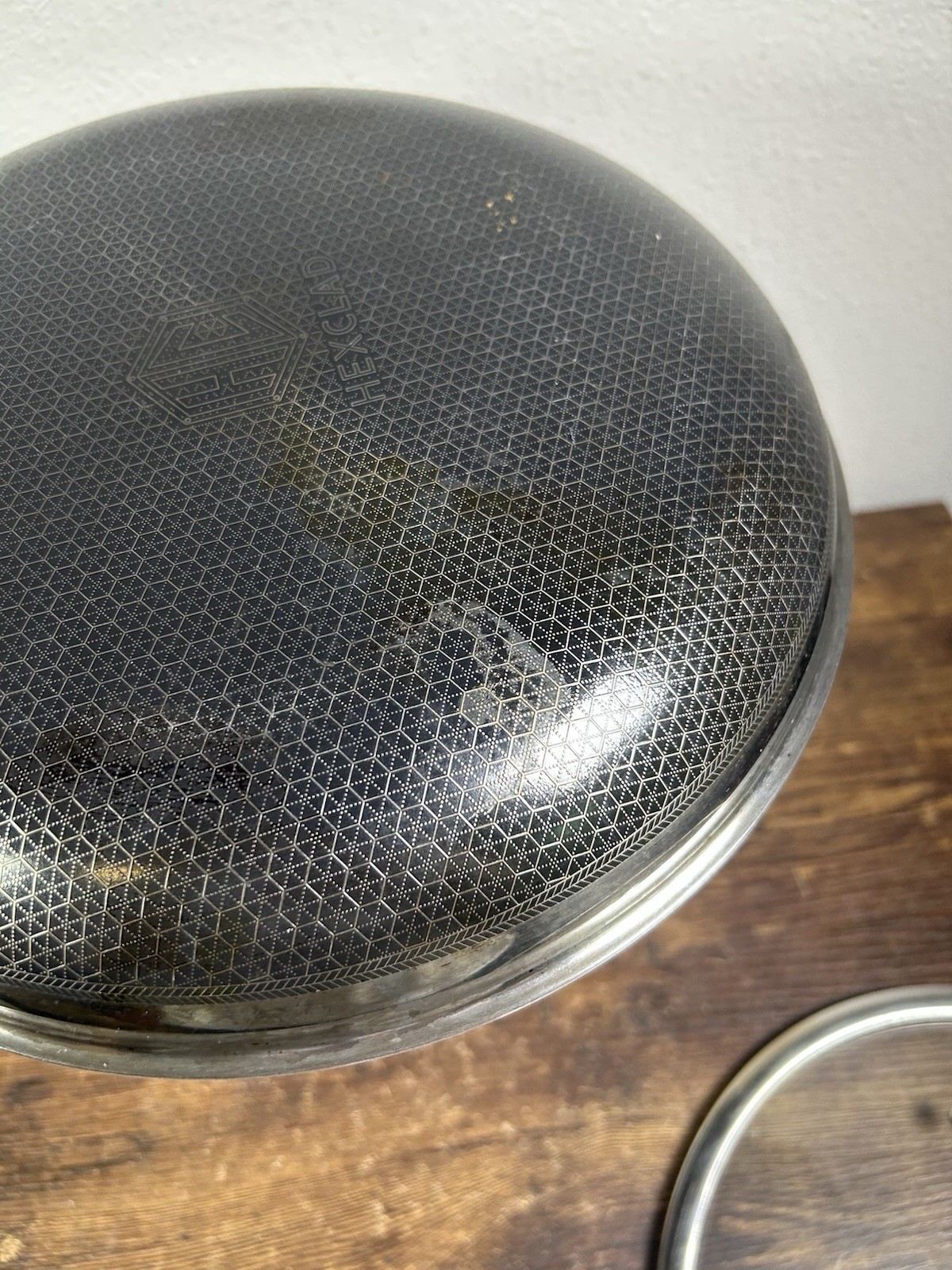 HexClad 12″ FRYING PAN with LID 12-Inch 12 Hybrid Non-Stick -Used Good Condition