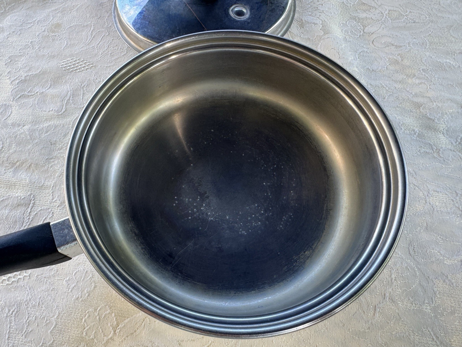 Saladmaster Stainless Steel 18-8 Tri-Clad 9 Inch Skillet with Vapo-Seal Lid