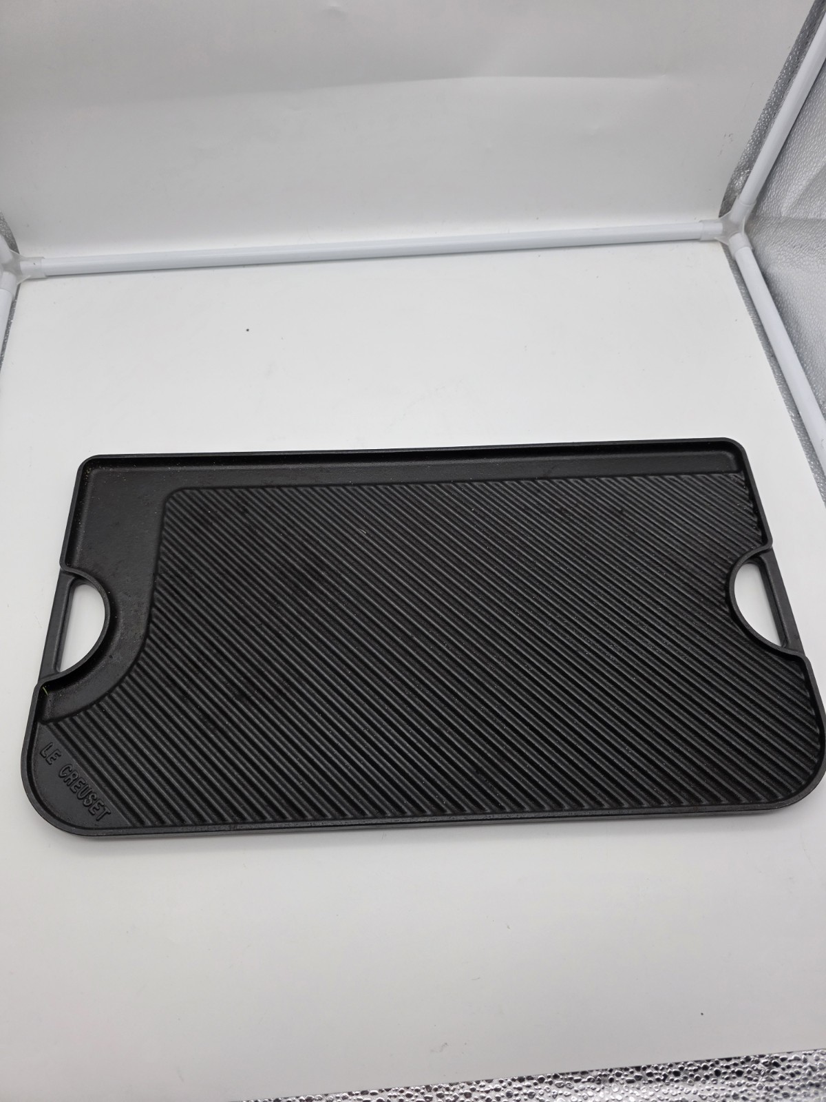 Le Creuset Two Burner Cast Iron 18X9 Pancake Breakfast Griddle Grille Pan Panini