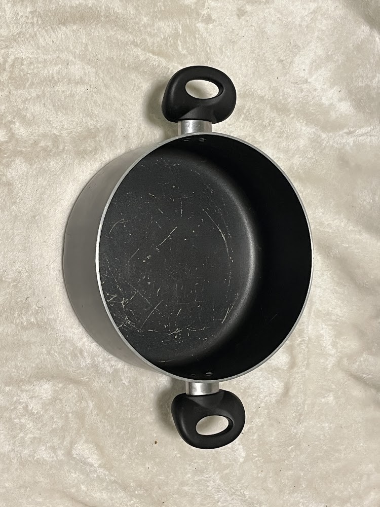 T-fal Tefal Nonstick Aluminum Pot 9.5″ Dia x 4.25″ Tall, Black, No Lid