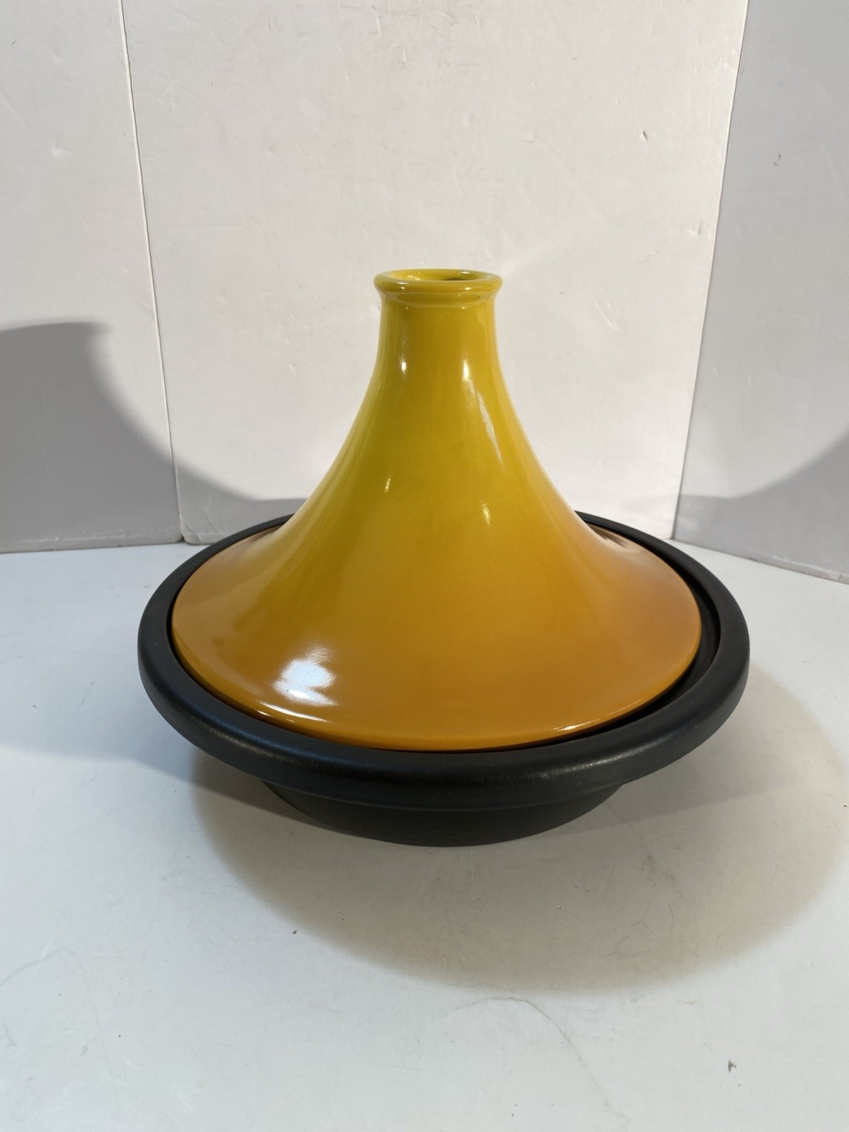 Le Creuset Yellow Tagine 2 .5 QT 27cm Enameled Cast Iron Pot Moroccan Cookware