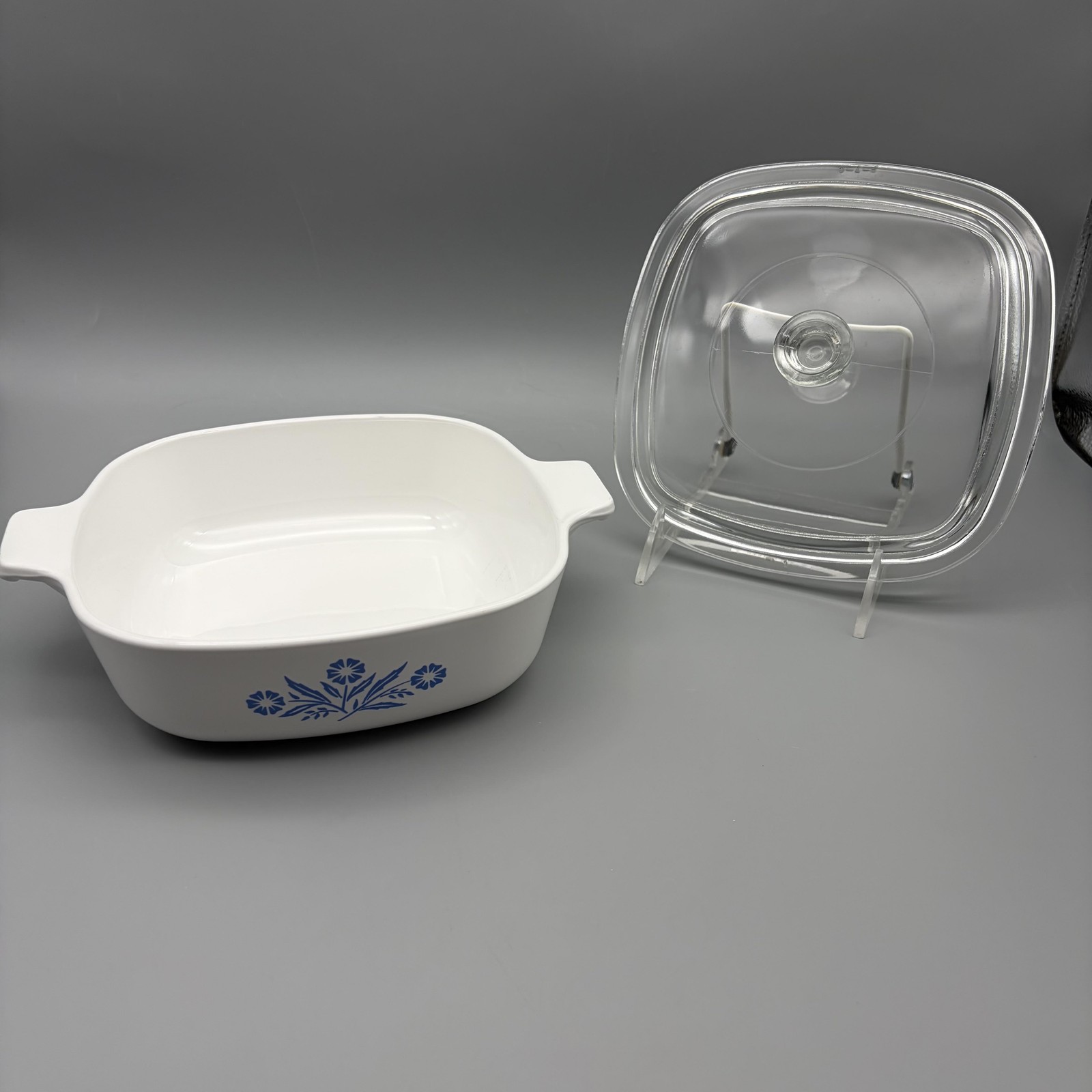 Vintage CorningWare Cornflower Blue 1 Qt Casserole Dish P-1-B W/ Lid P-7-C USA