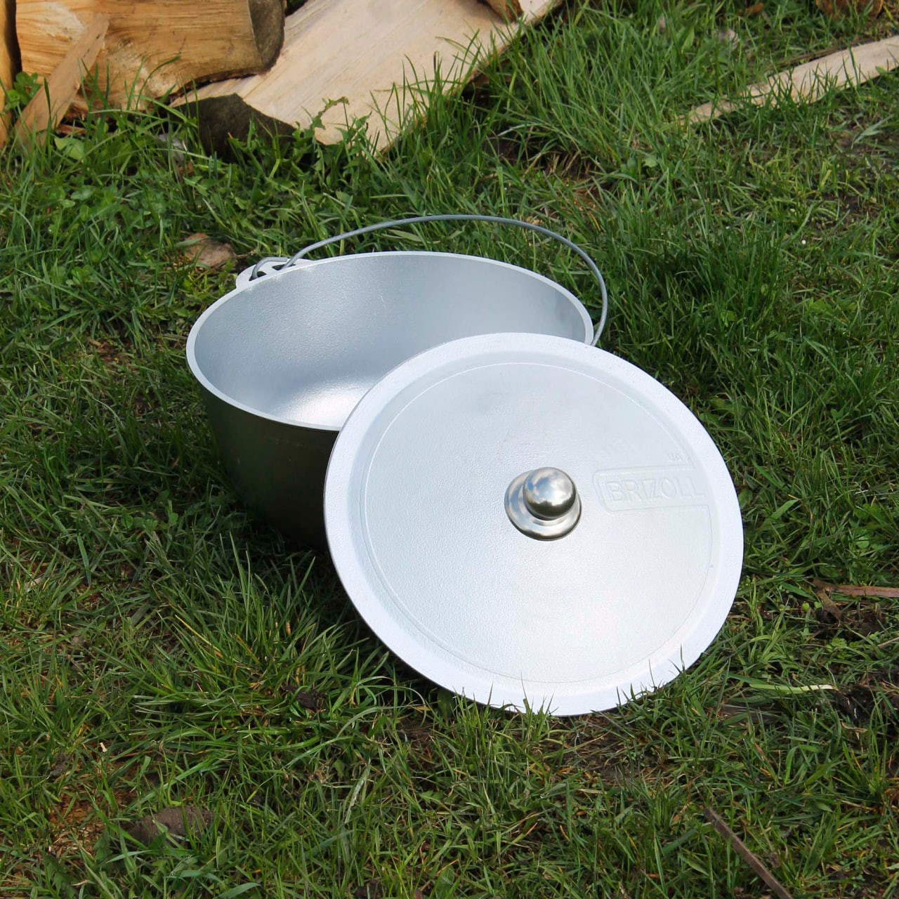 10 L ALUMINUM CAULDRON BRIZOLL WITH BRACKET AND LID OUTDOOR COOKING CAMPFIRE