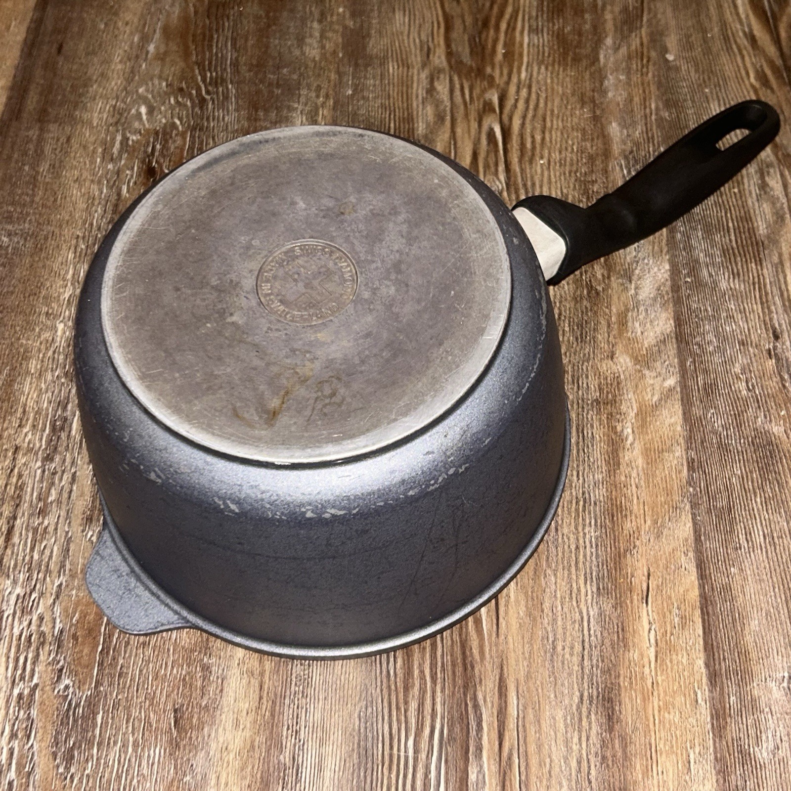 Swiss Diamond XD Sauce Pan 2.2Qt (2.1L) – 7″ (18cm) Made In Switzerland Durable