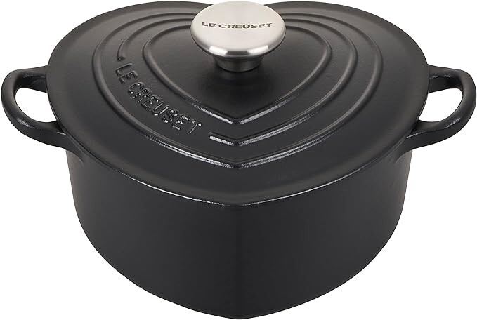 Le Creuset Cocotte D’Amour 20cm 1.9L Matte Black Heart Shape Cast Iron NEW