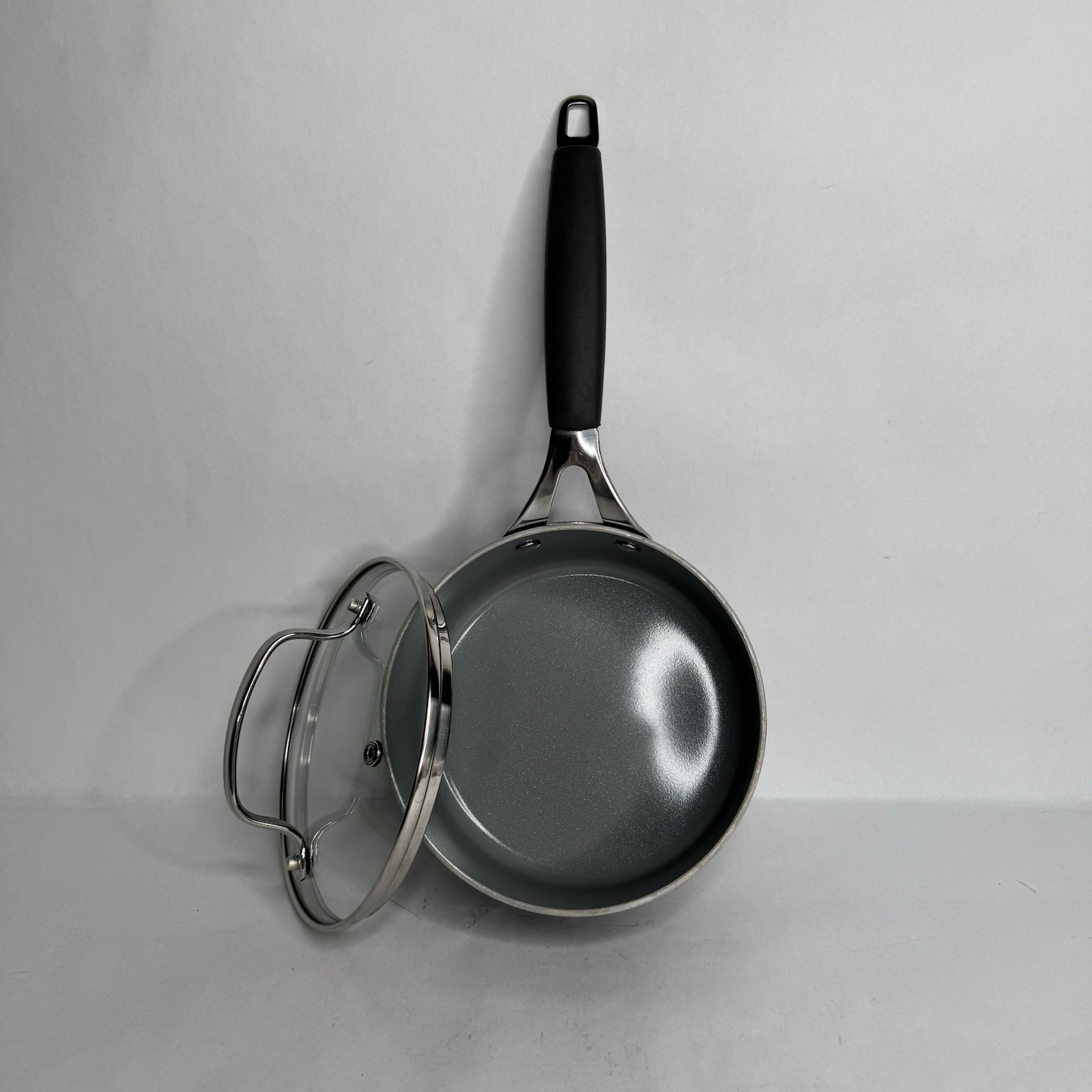 Food Network Non-Stick Ceramic Coated 1.5 Quart/1.4 Liter Pot with Lid Graphite