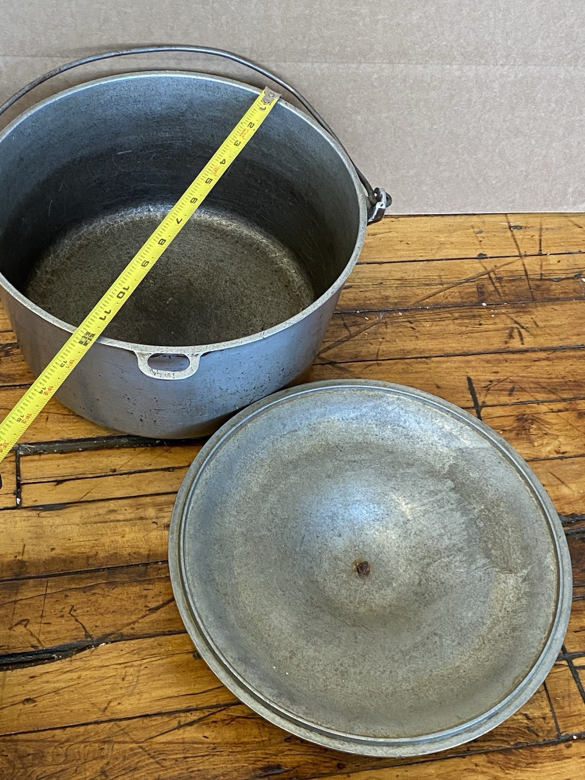 Vintage Aluminum Stock Pot Kettle w Lid Bail Handle Camping Farm Cook Pot 12″