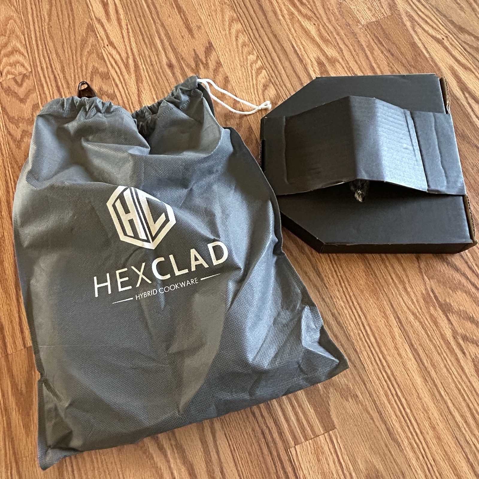 GENTLY USED HEXCLAD 8″ Fry Pan Hybrid Stainless Steel Frying Pan with Lid