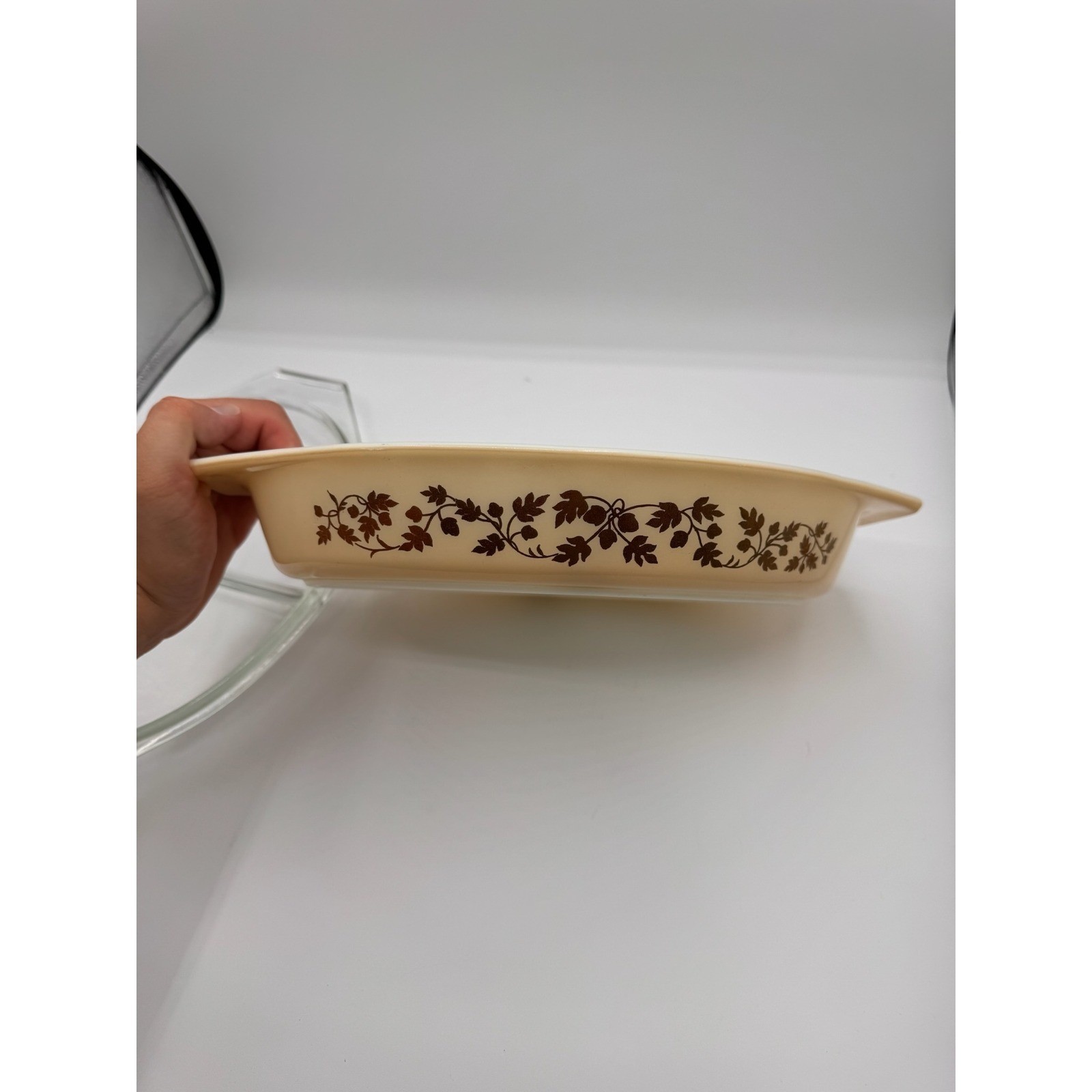 Pyrex Golden Acorn Divided Casserole Dish 1.5 QT 063 with Lid Vintage MCM Beige