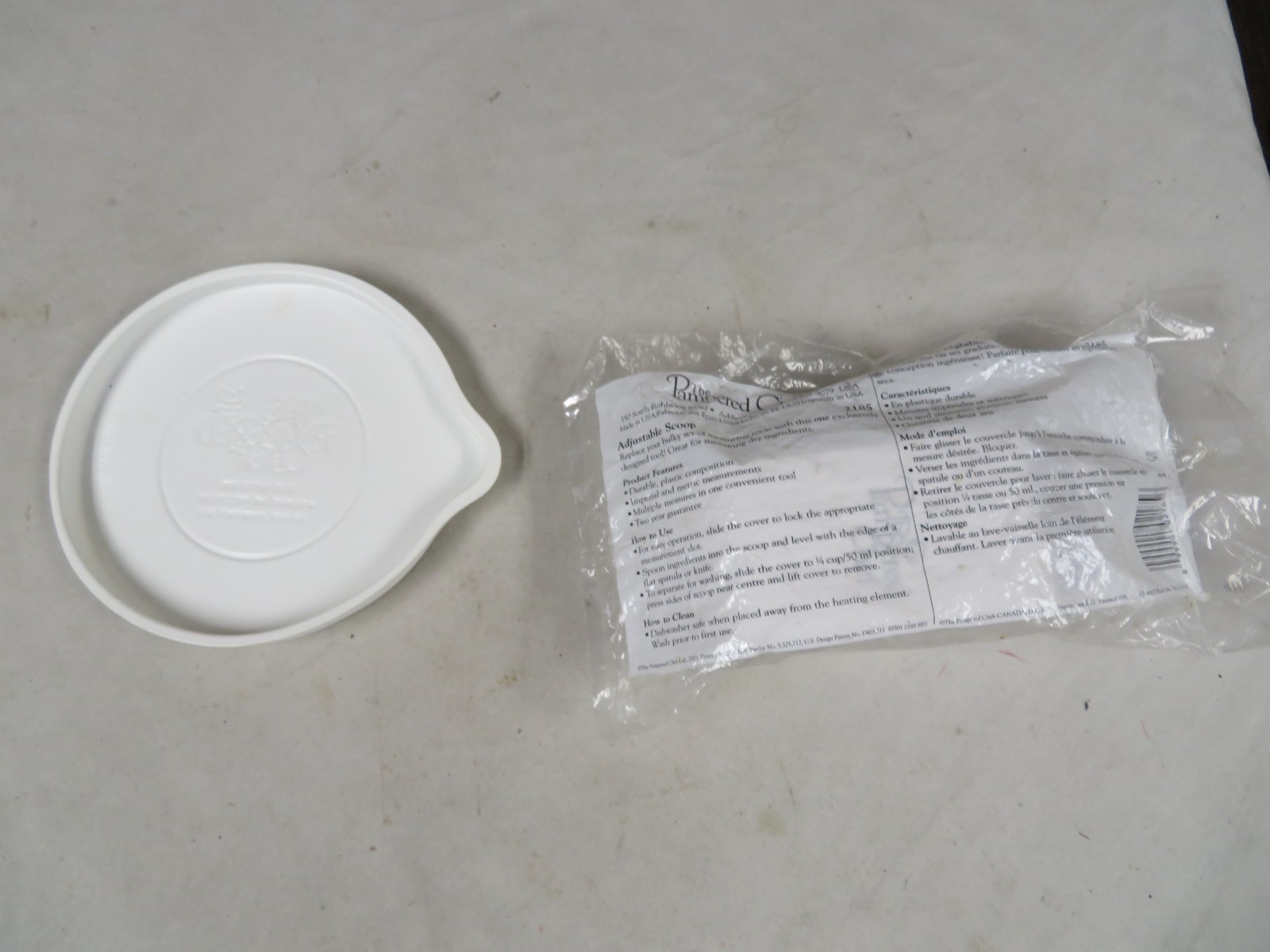 Pampered Chef 1qt lid only, this is a 2qt + Adjustable Scoop 2185 New