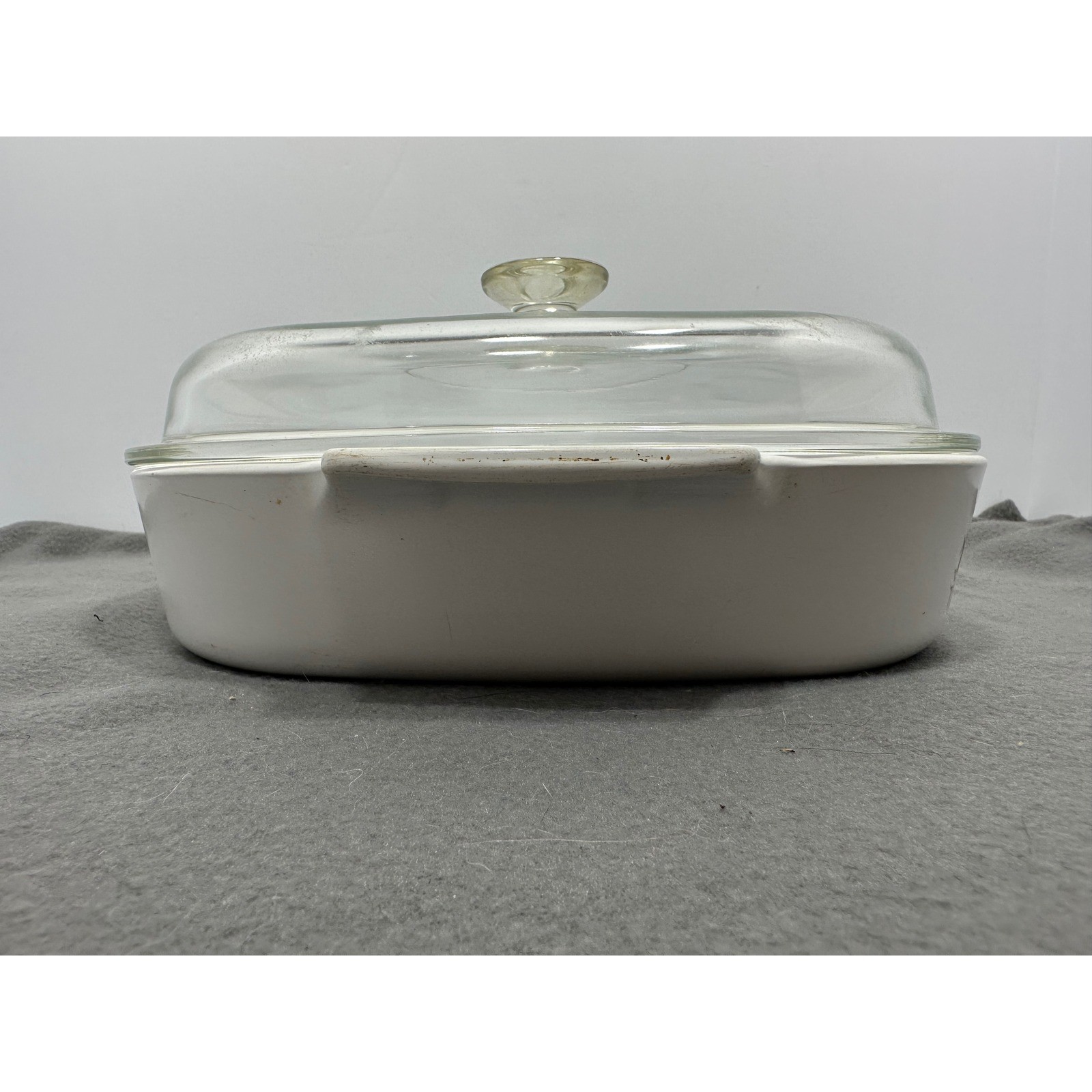 Vintage Corning Ware Spice O Life Le Romarin Casserole Dish with Glass Lid White
