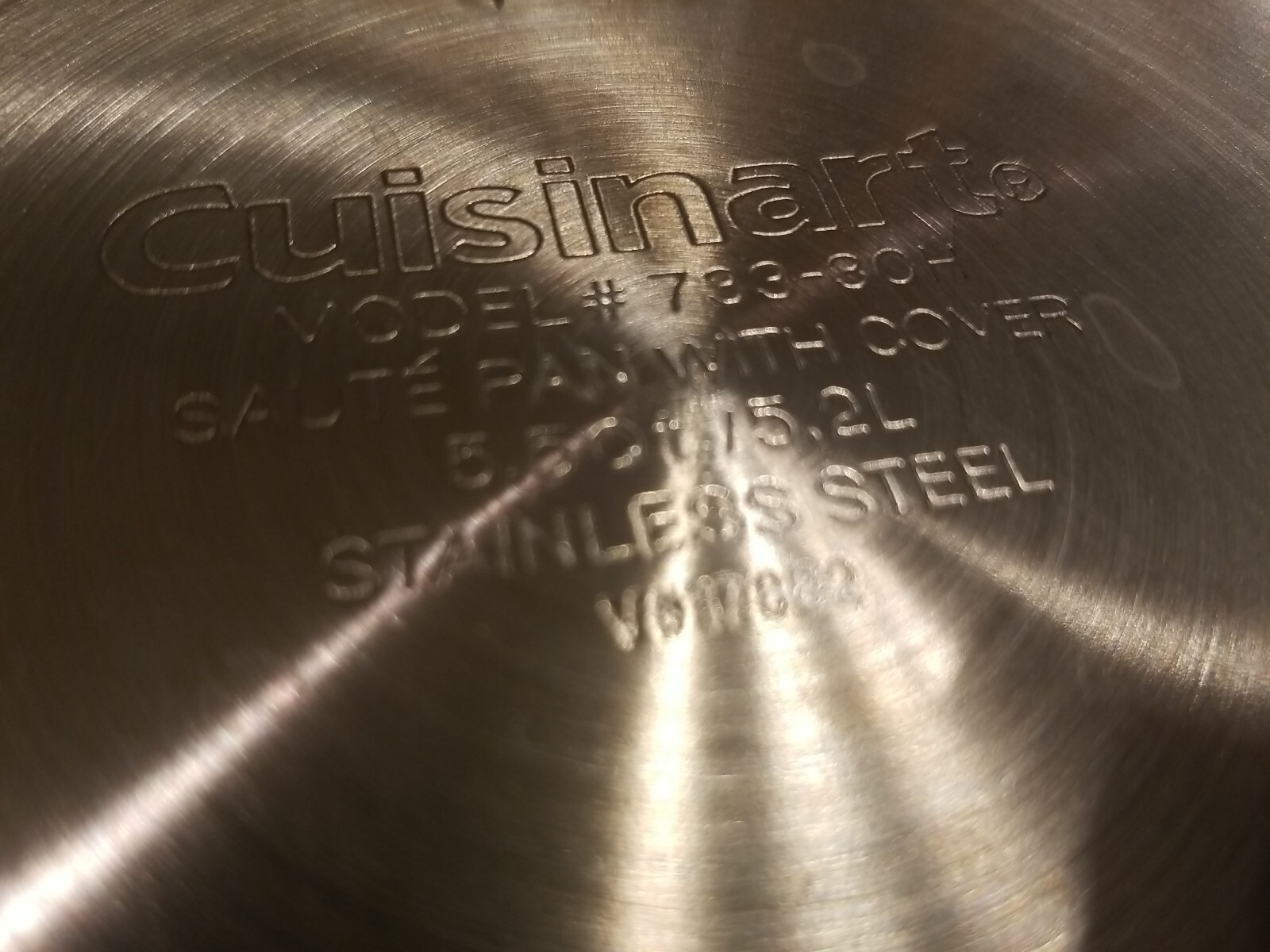 CUISINART 5.5 QUART Sauce Pan with Helper Side Handle Prem. Stainless Advantage