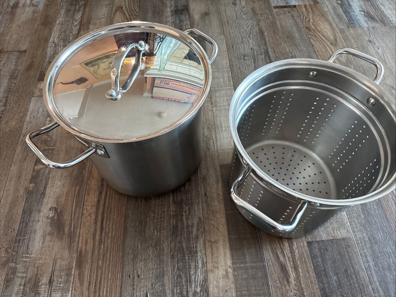 Kirkland Signature Professional 12 QT Stock Pot w/Steamer & Lid