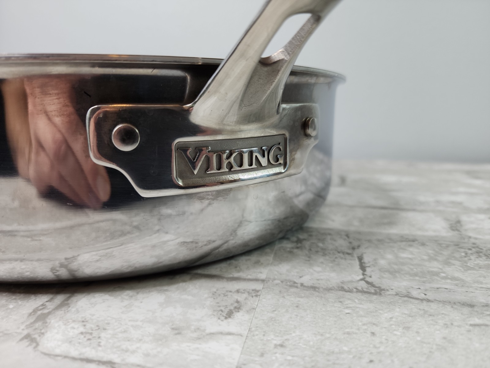 Viking 3-Ply Stainless Steel 5.25 Qt Saute Pan Induction Ready 40011-3052 No Lid