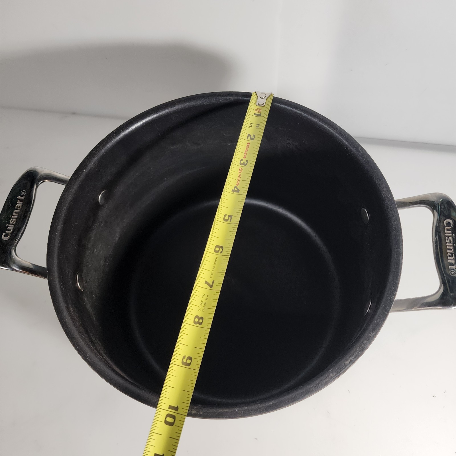 Cuisinart 666-24 Chef’s Classic Non-Stick Hard Anodized 8 Qt Stock Pot No Lid