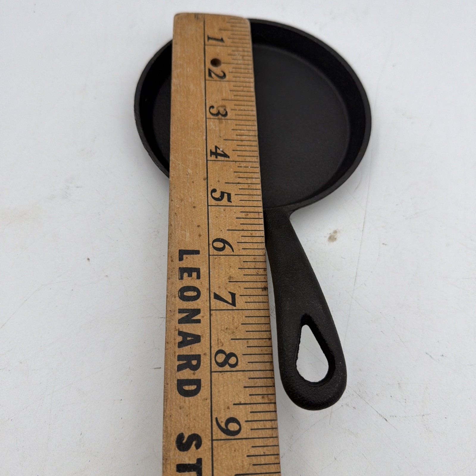 Small Cast Iron Skillet Shallow 5 Inch 2022 Cast Iron Skillet / Griddle J5
