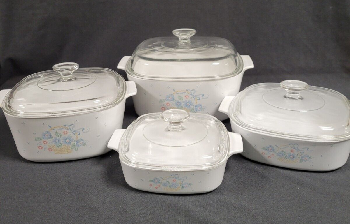 8 Piece Corning Ware – Country Cornflower A-1-B, A-2-B, A-3-B, A-5-B with Lids!
