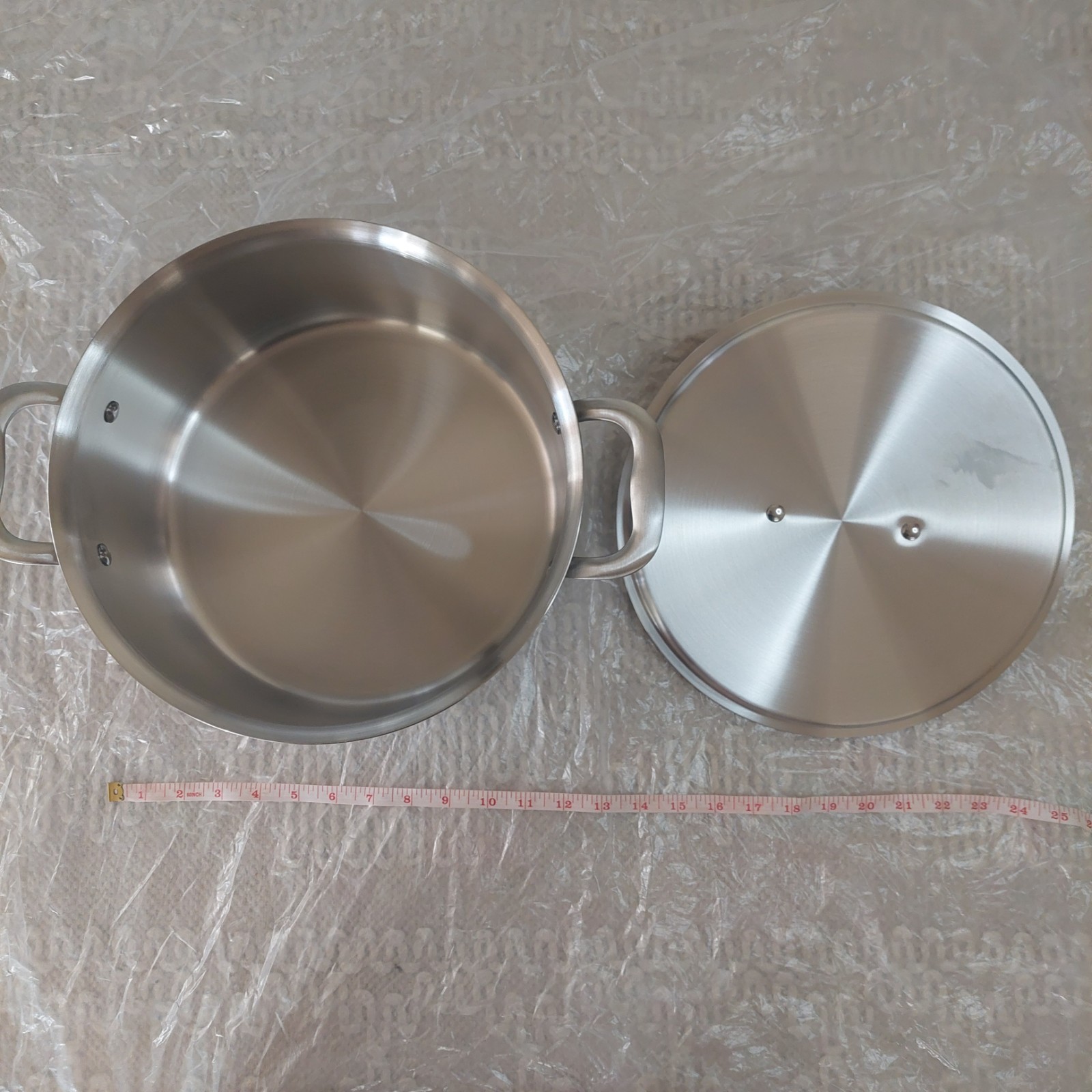 NWOT! Quince 8qt- 5ply Stainless Steel Non-Toxic StockPot With Lid! (SW)