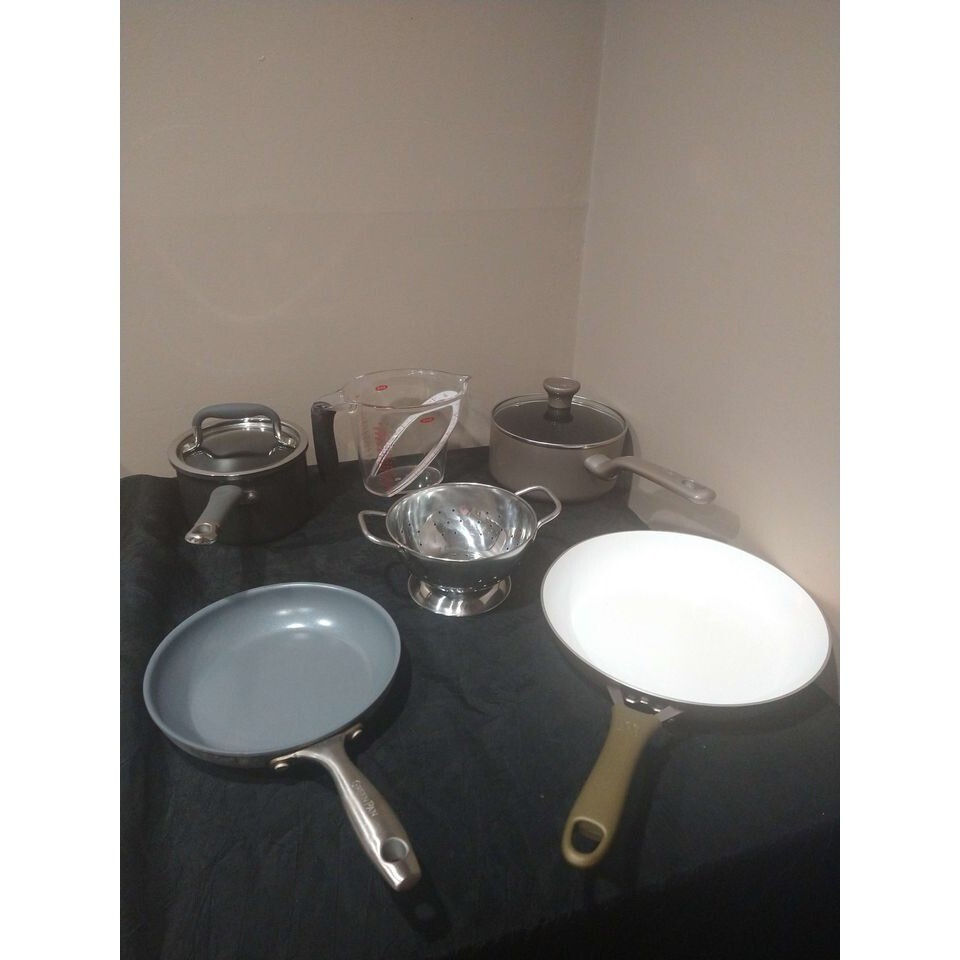 8 Piece Cookware Set – Great Brand Names, Lightly Used