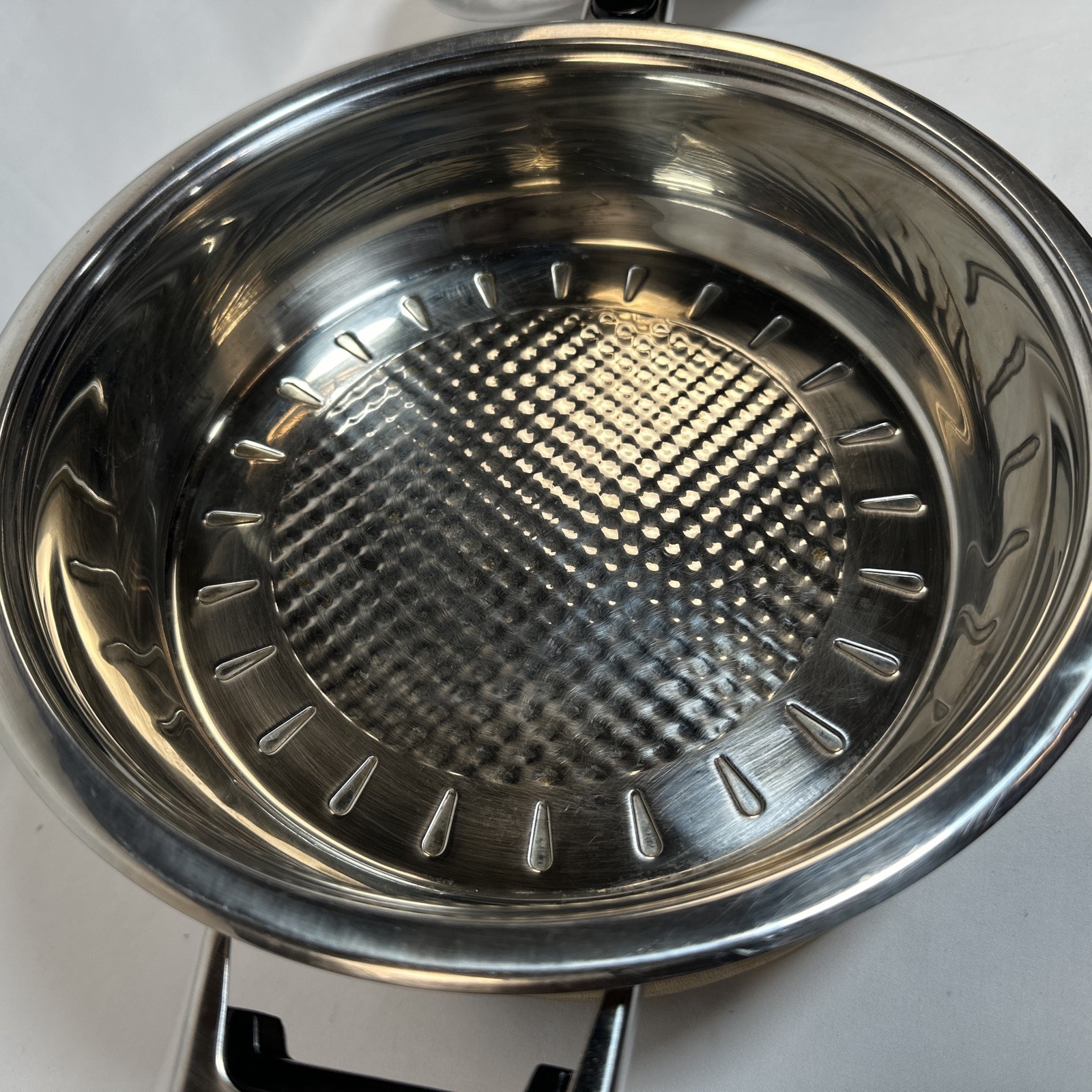 BergHOFF TFK 10 inch 18/10 Stainless frying pan W/“smart thermo knob” lid