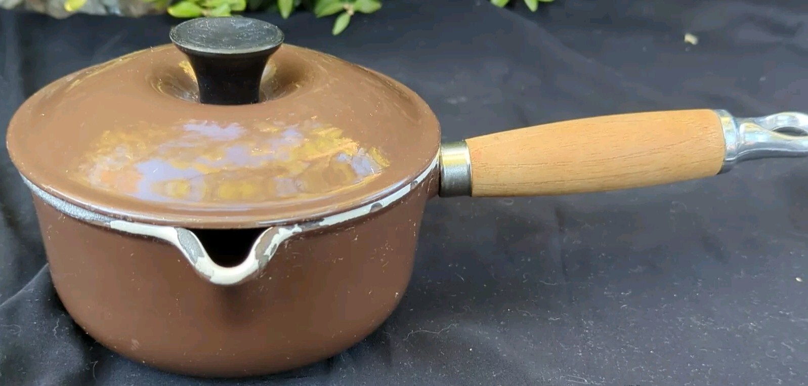 Vintage Le Creuset Enameled Cast Iron #14 Sauce Pan With Lid Wood Handle Brown