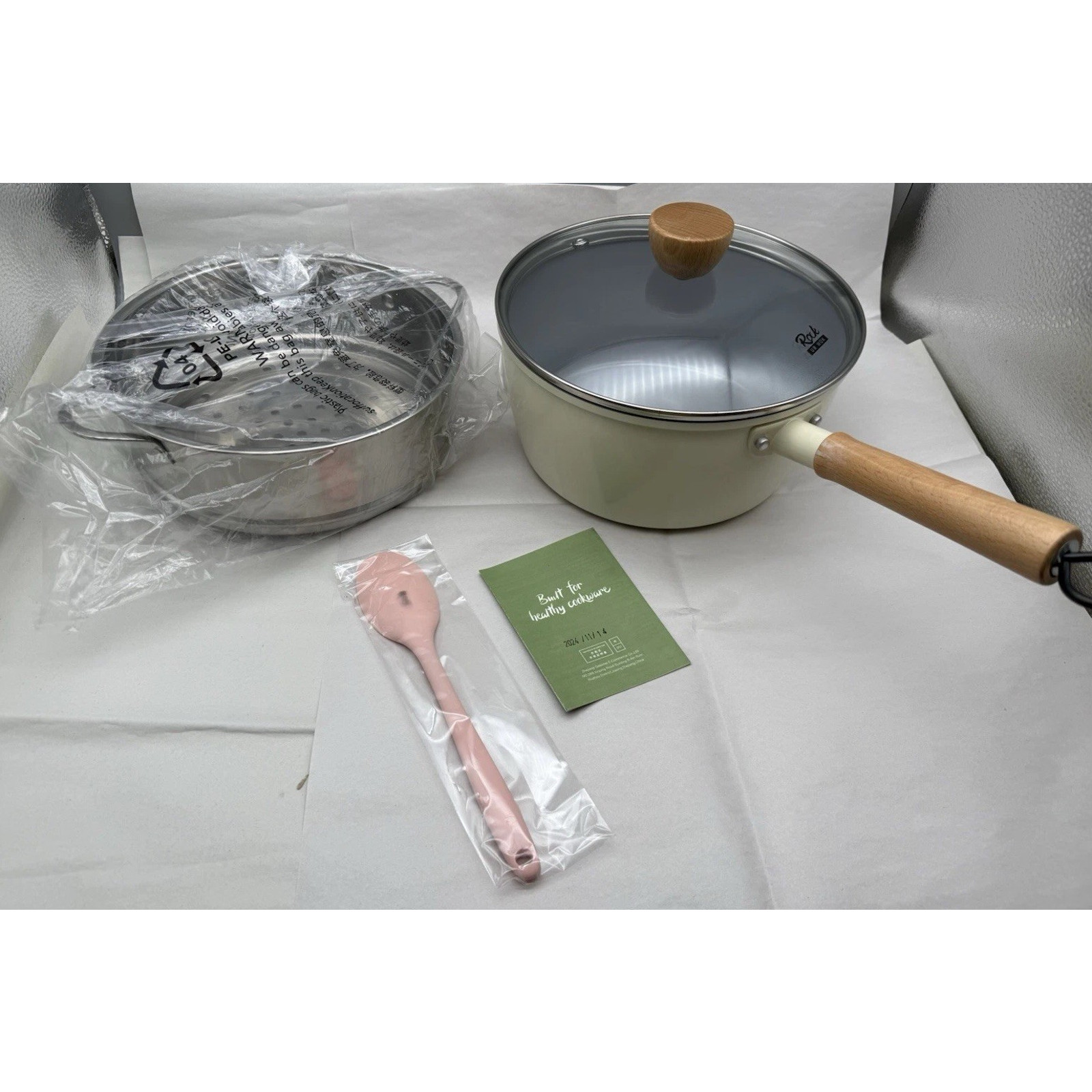 Ceramic Nonstick Sauce Pan, 3 QT Pot with Steamer, Wooden Handle Unused *READ…