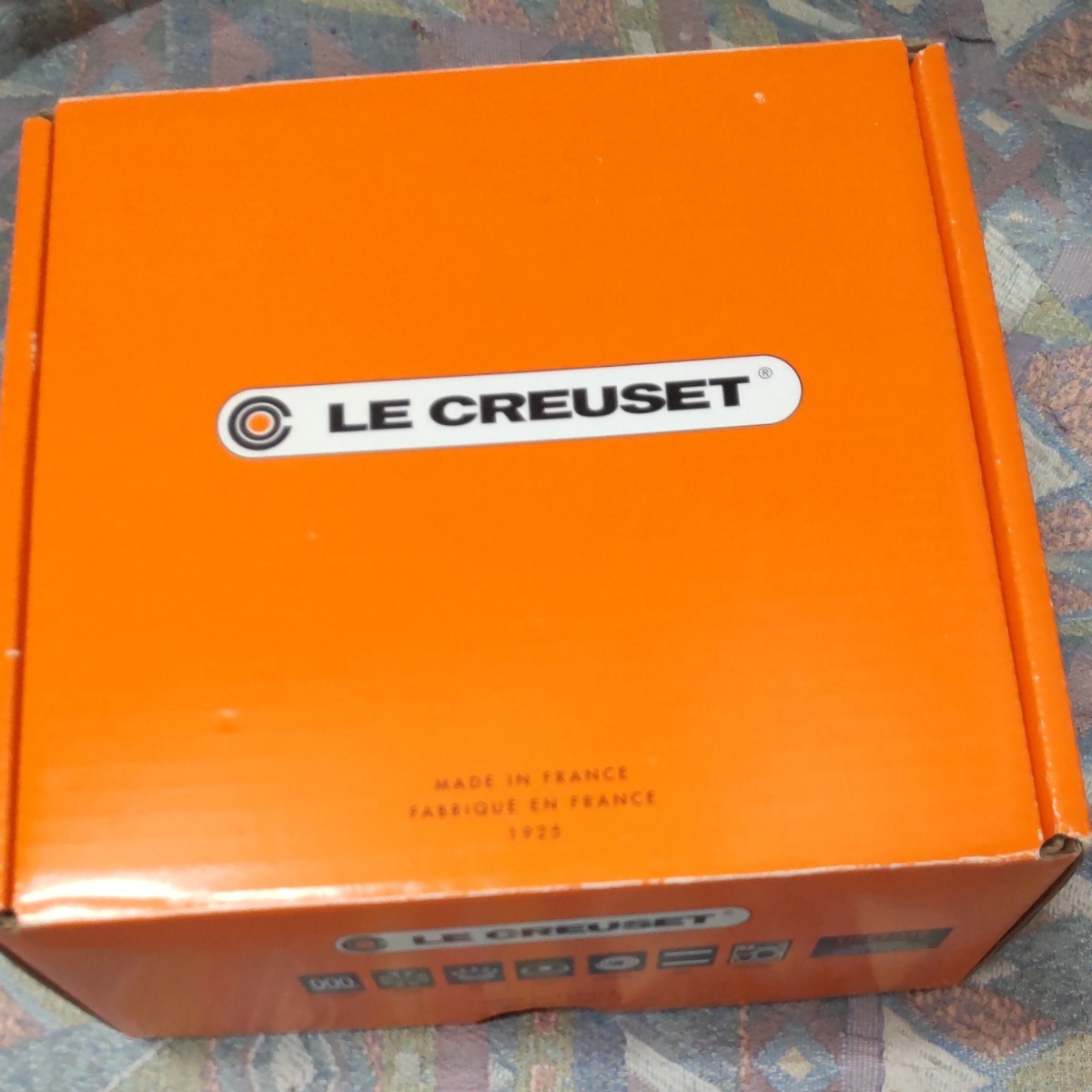 Le Creuset Cast Iron Cocotte d’Amour Heart Dutch Oven 20cm 7.9in Cassis Box