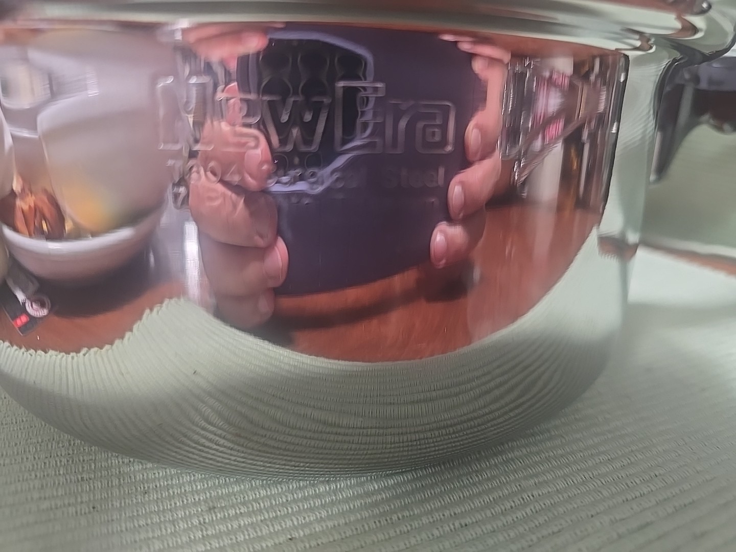 New Era 304 Surgical Titanium Stainless Steel 7 Ply w/Vented Lid Pot USA