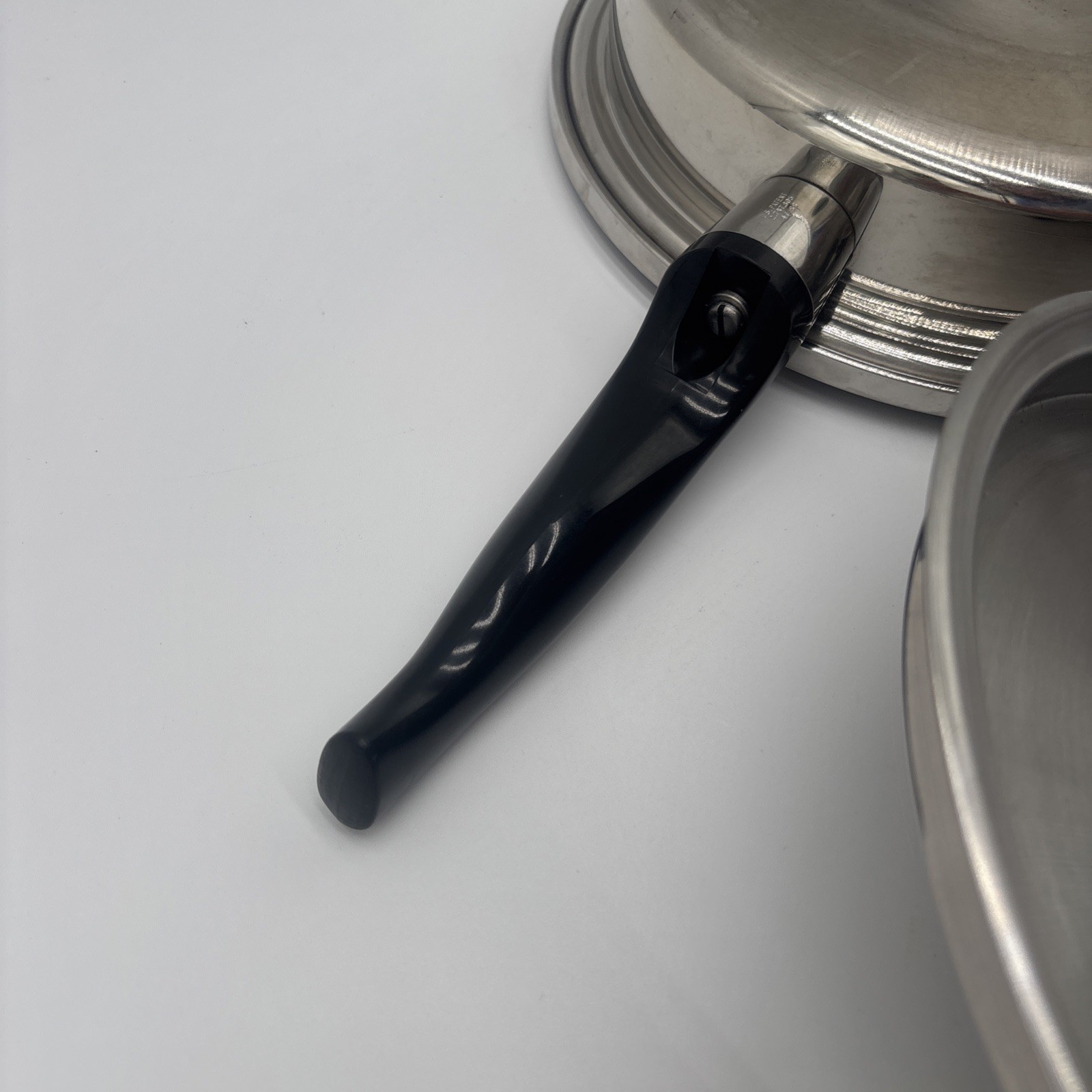 VINTAGE Kitchen Craft 1.5 Qt 9″ 5 Ply Multi-Core Stainless Saucepan/Skillet
