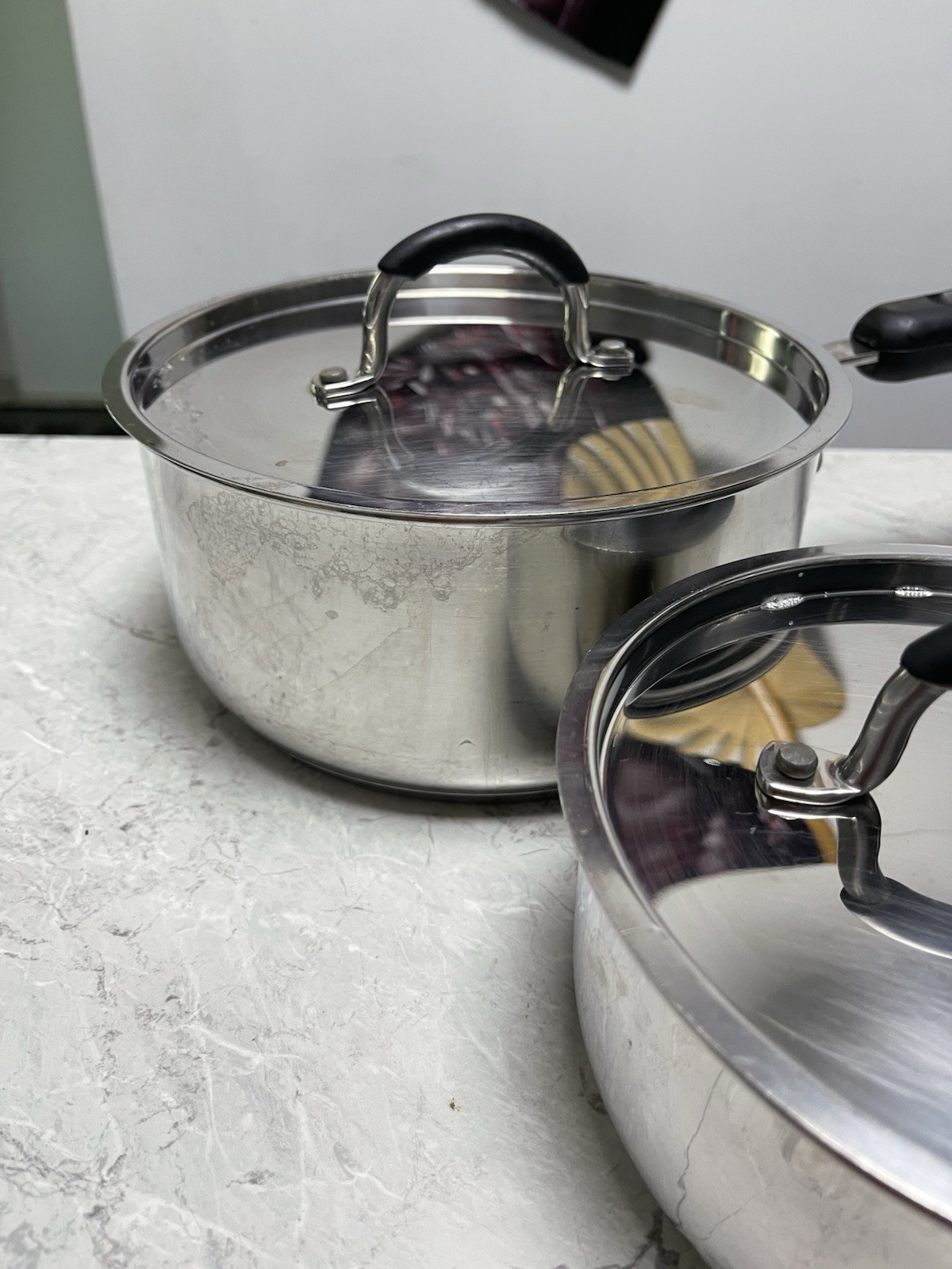 2 Stainless Steel 1L & 2.5L Cooking Pots Saucepans Unbranded