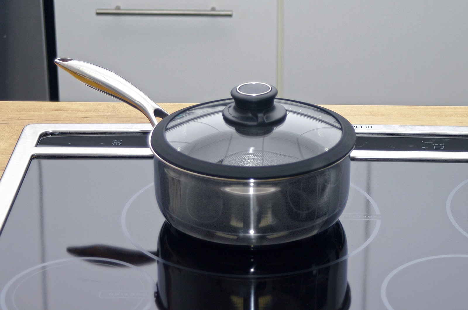 Frieling Black Cube Hybrid Quick Release 2.5 Quart Saucepan, 8-Inch