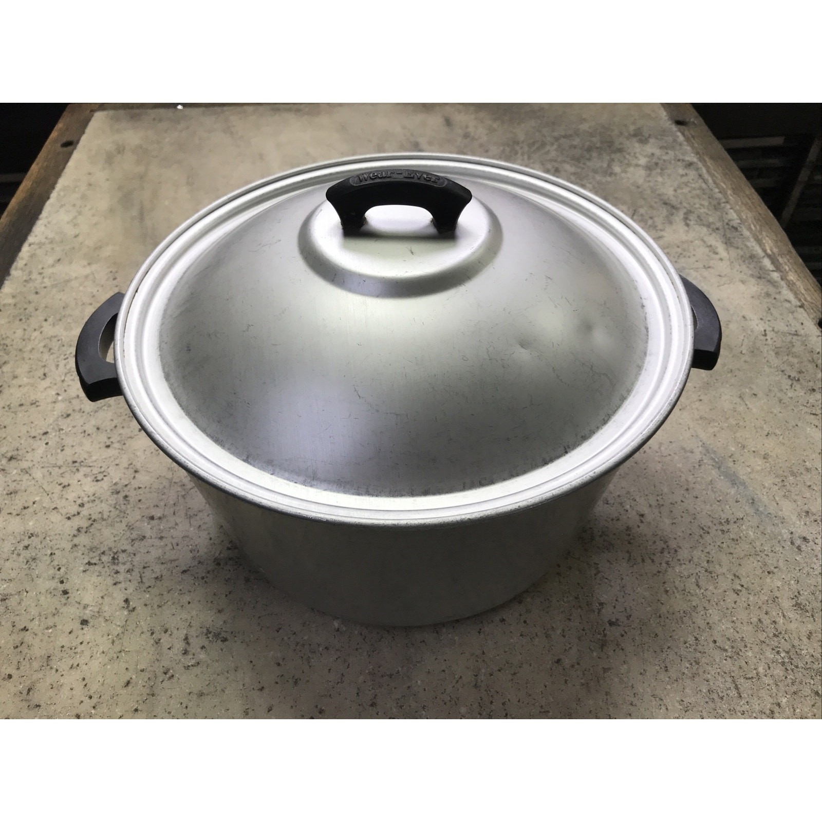 WEAR-EVER #728 1/2 Large Aluminum Stock Pot Dutch Oven Made in USA 8 QUART Nice!