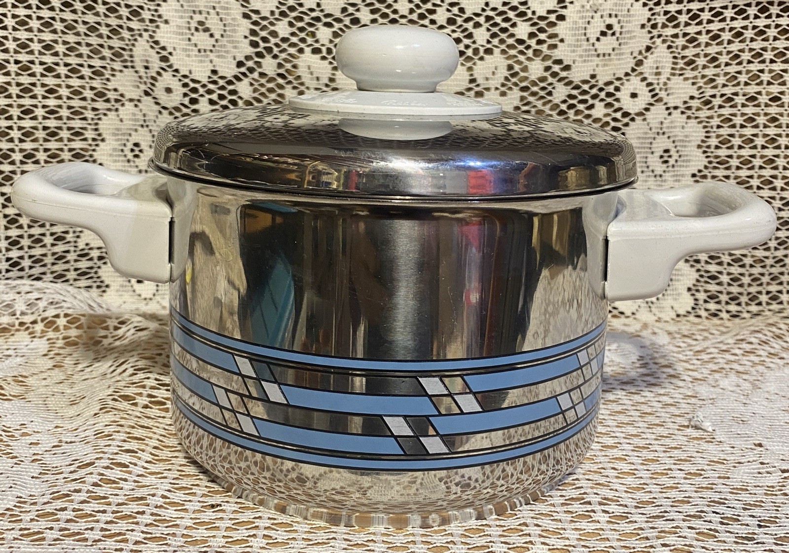 Fissler Solaryme Germany 11 Dot Stainless Steel Pot With Lid 48 Oz Capacity