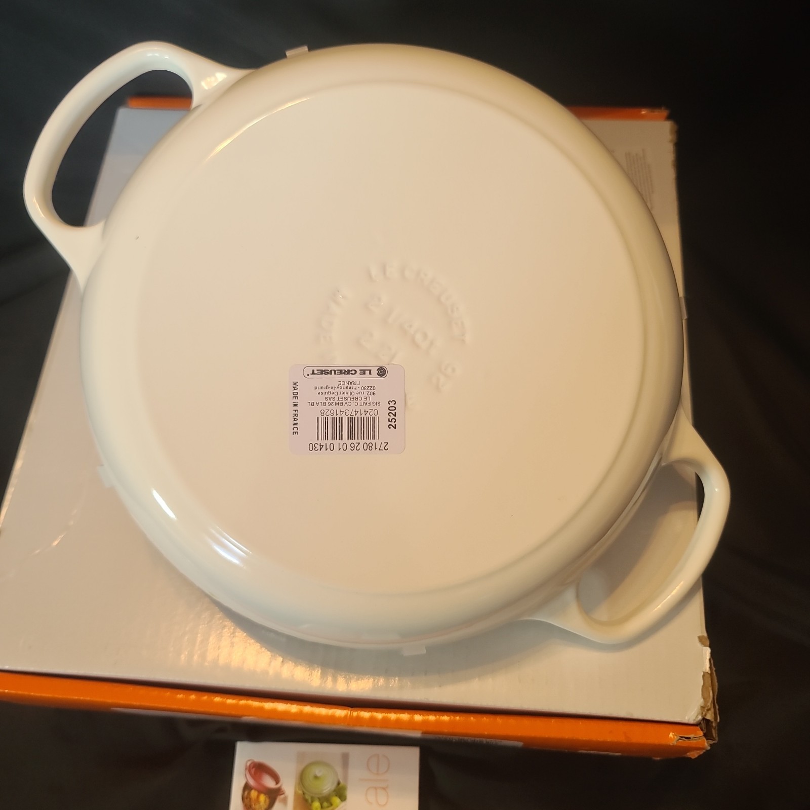 Le Creuset Enameled Cast Iron Signature Round Braiser with Glass Lid 2.25 Qt