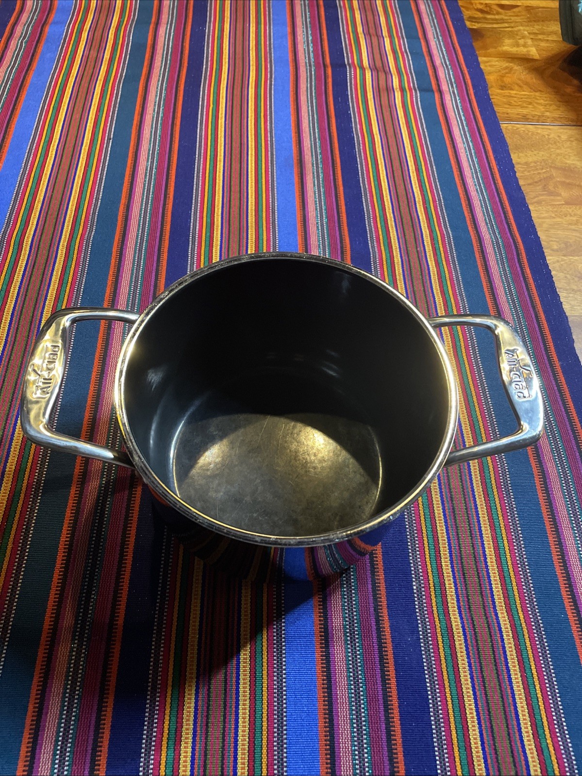 All-Clad 4 Quart Soup Pot Fusiontec Ceramic w Steel Core Onyx Black Germany GUC