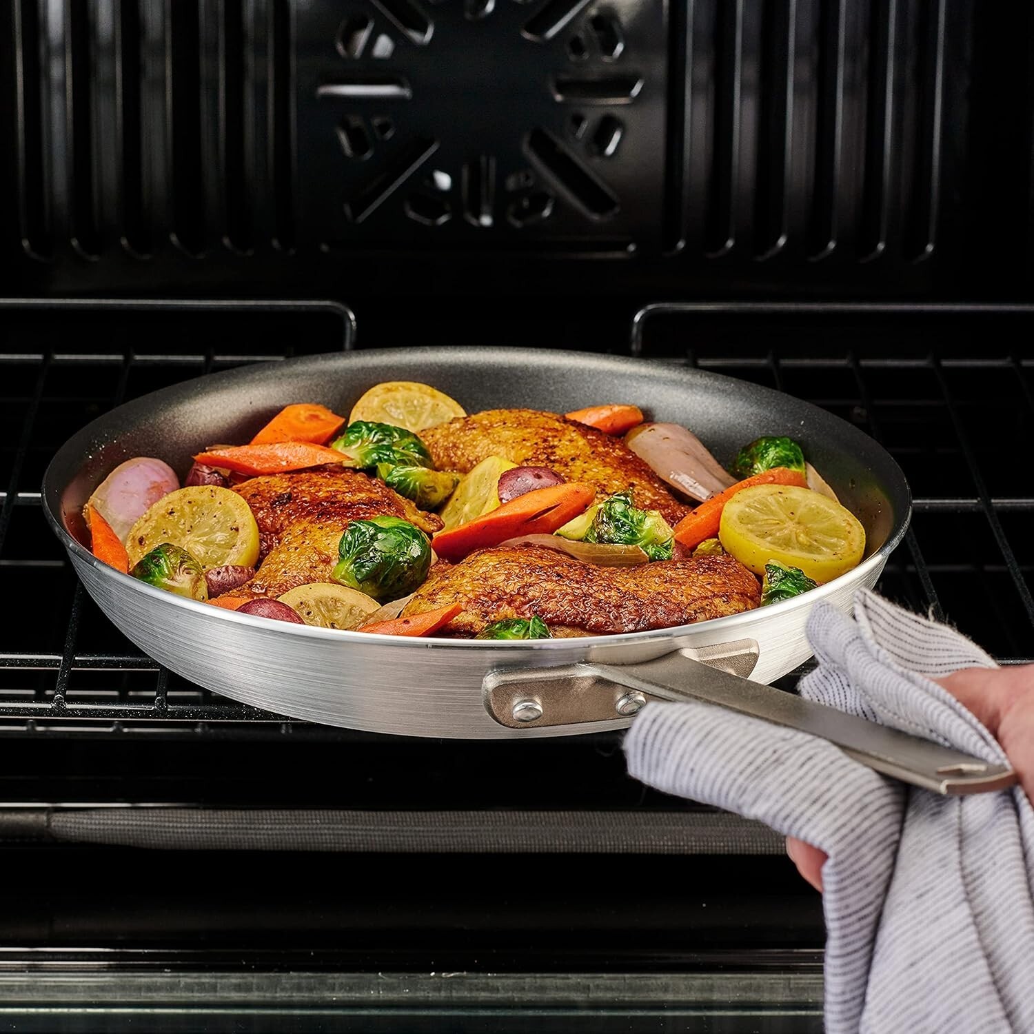 Professional 12-Inch Nonstick Fry Pan – Heavy Gauge Aluminum, Made in Brazil