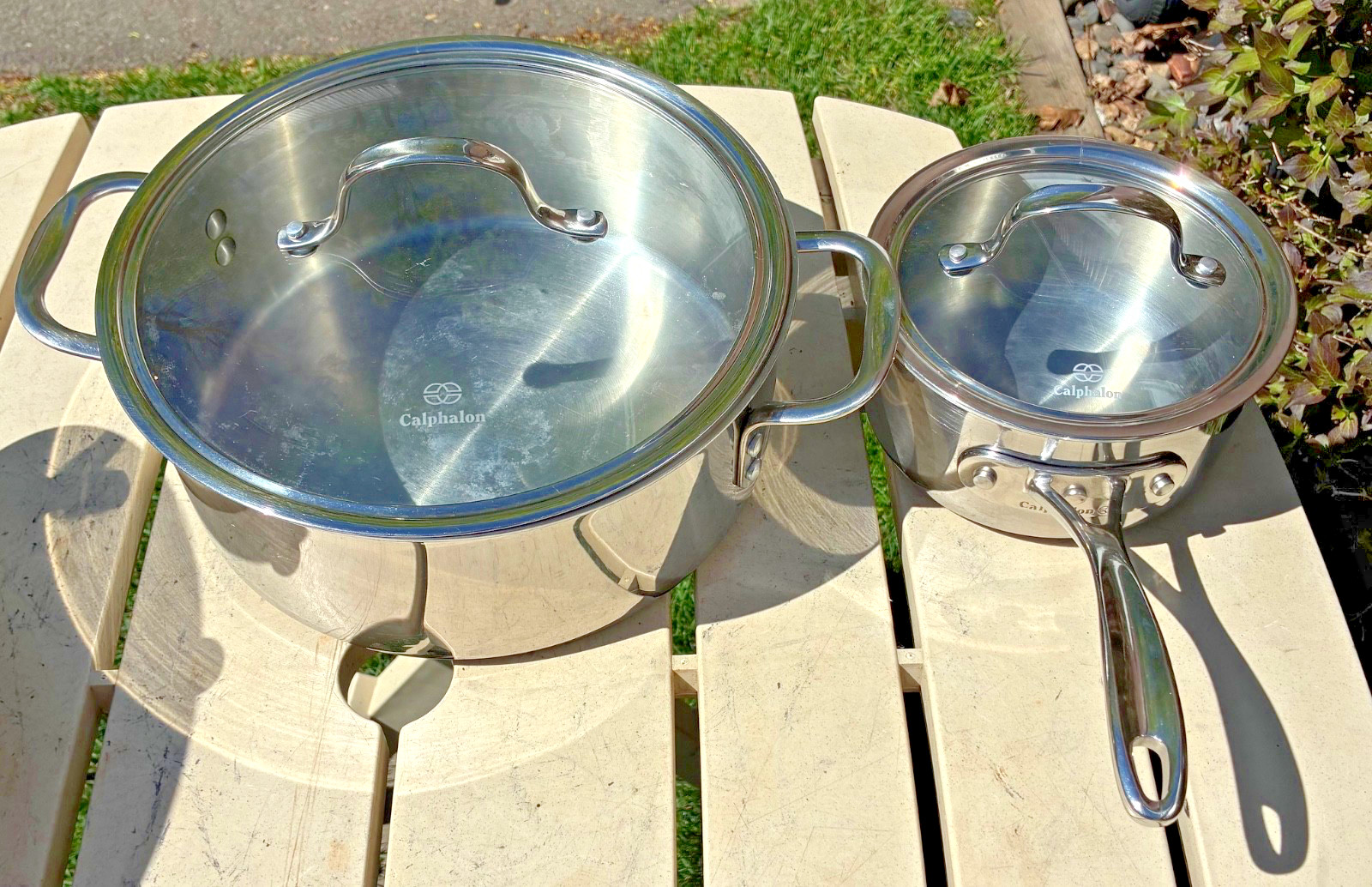 2- CALPHALON STAINLESS STEEL PANS WITH LIDS – 1.5 QUART ++ 5 QUART POT