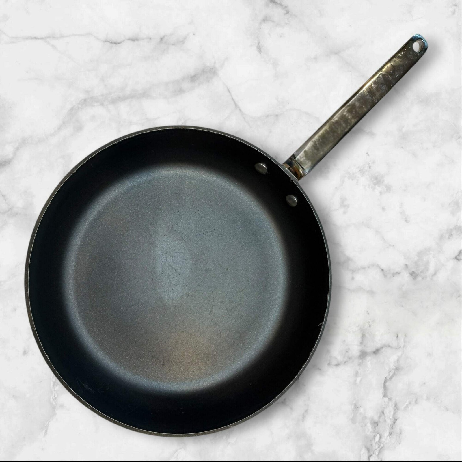 SCANPAN Williams Sonoma TechnIQ 4.25 Qt Sauté Pan with Lid | Denmark