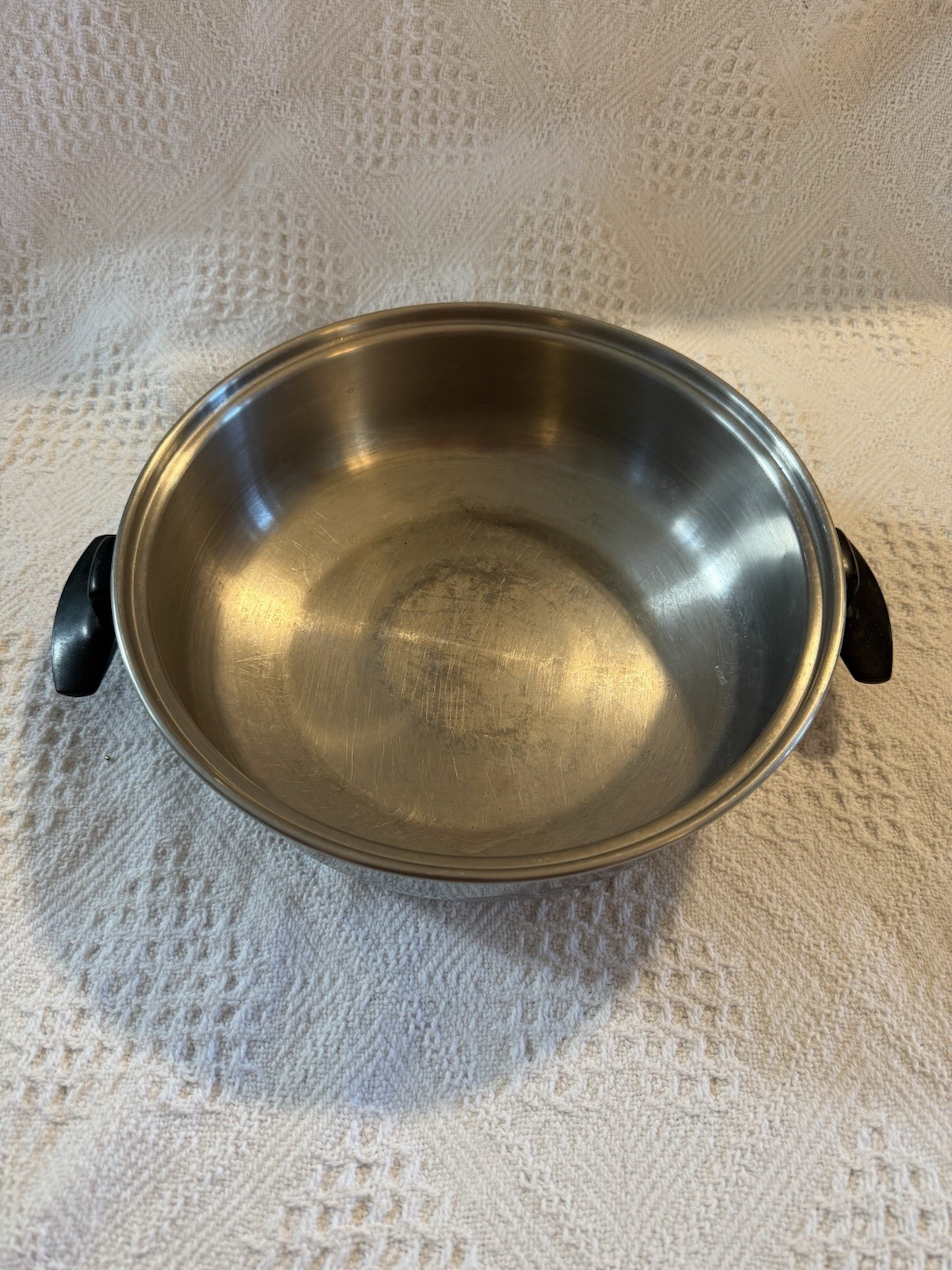 VTG Stainless Steel 11” High Dome Pan with Stay Cool Handles (no lid)