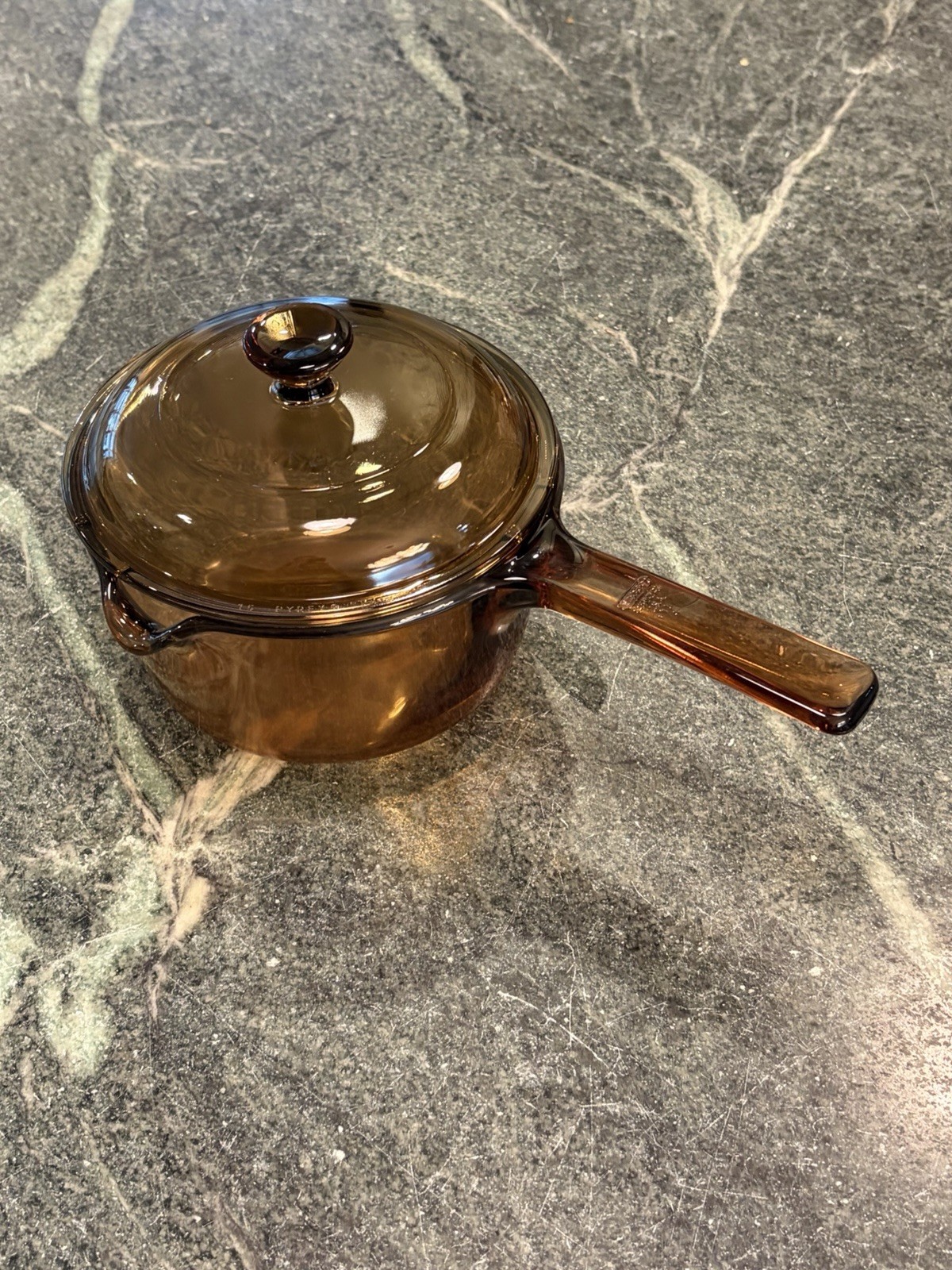 VTG Vision Corning Ware USA 1L Amber Saucepan Pot Pour Spout & Pyrex Lid V1C
