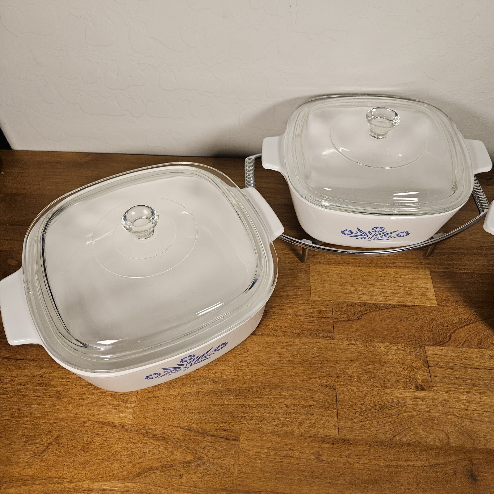 Vintage CorningWare Blue Cornflower Casserole 1.75Qt, 1.5Qt, 2Qt W Lid Trivet