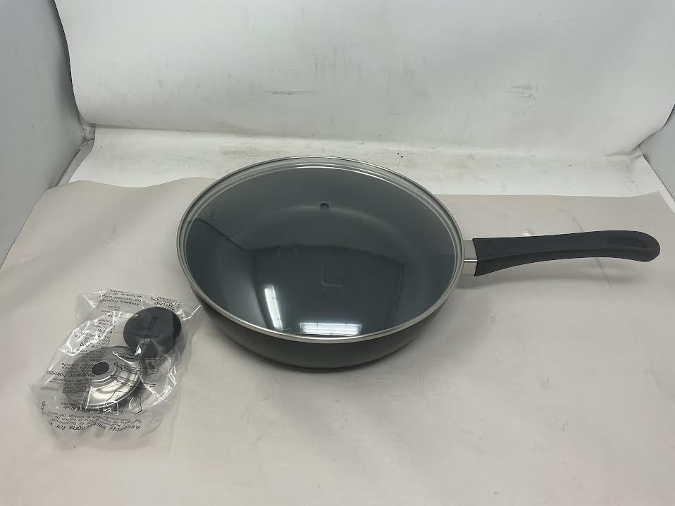Scanpan 10.25″ Saut Pan with Lid