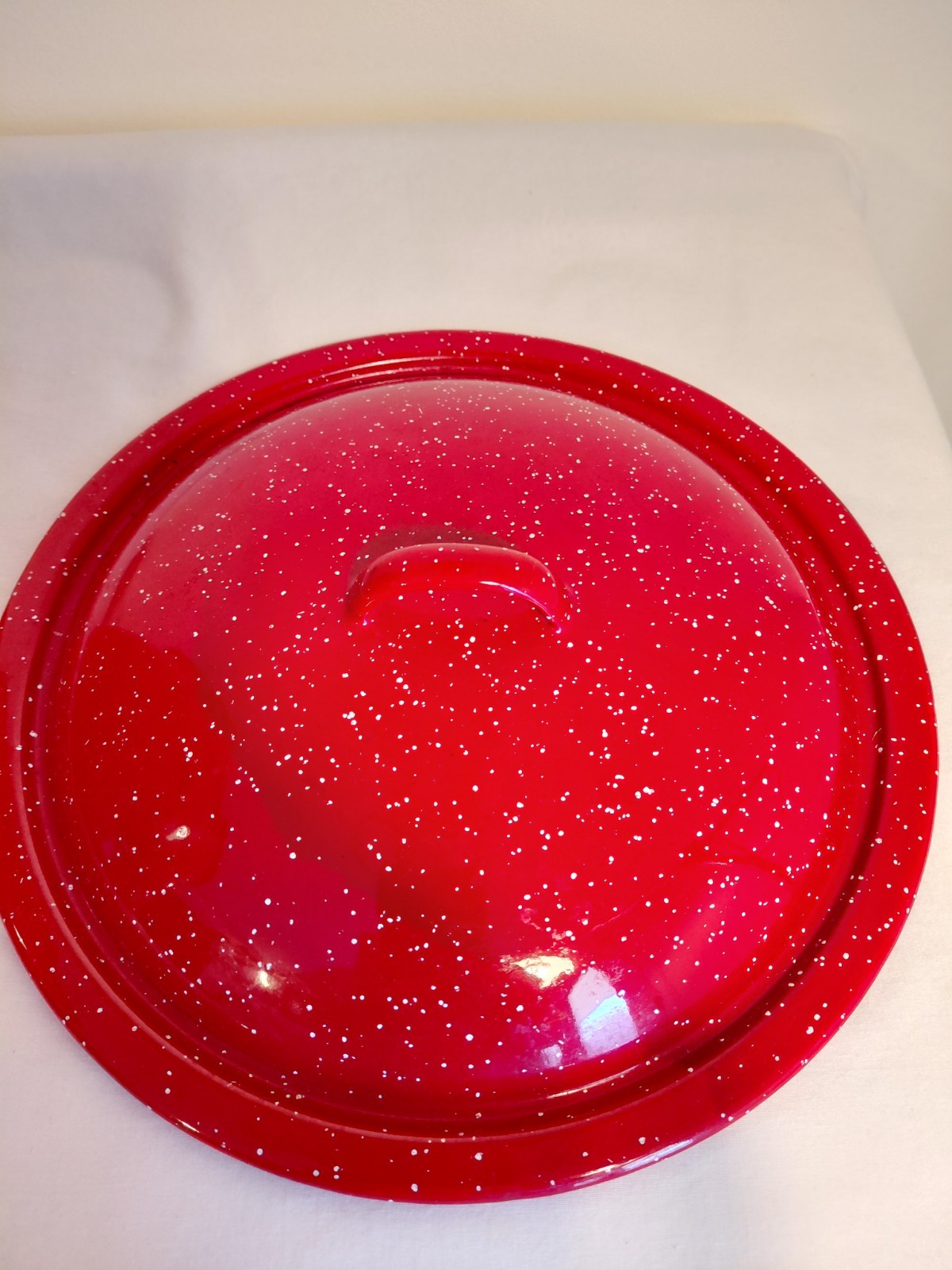 Red Enamel Stockpot with Lid, 9 Inch Diameter x 9 Inch Height, Double Handle 6QT