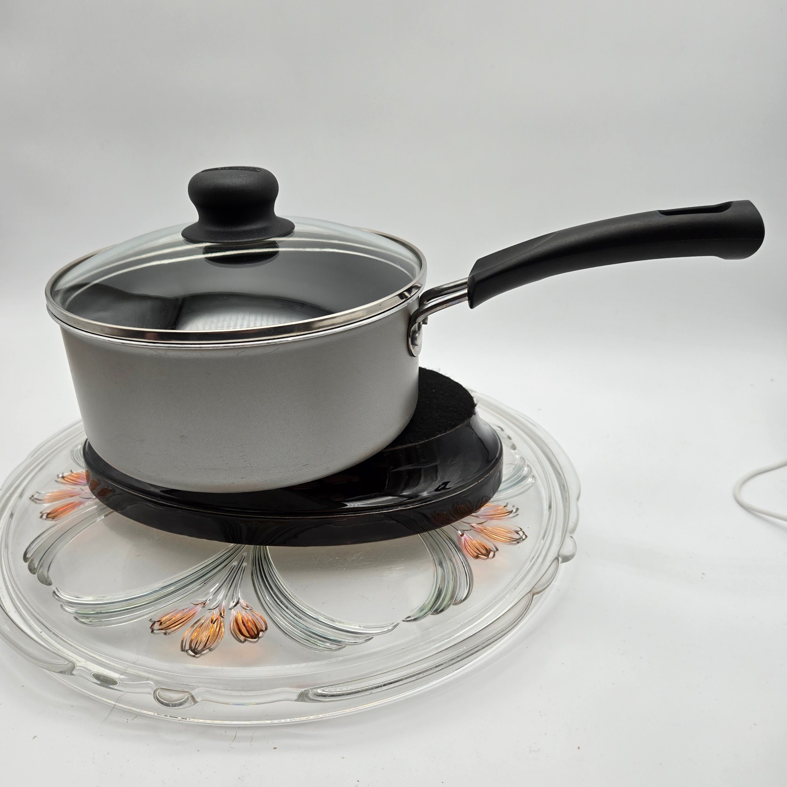 2 Qt Tramontina Sauce Pot Teflon Coated W/Glass Lid Made in Brazil