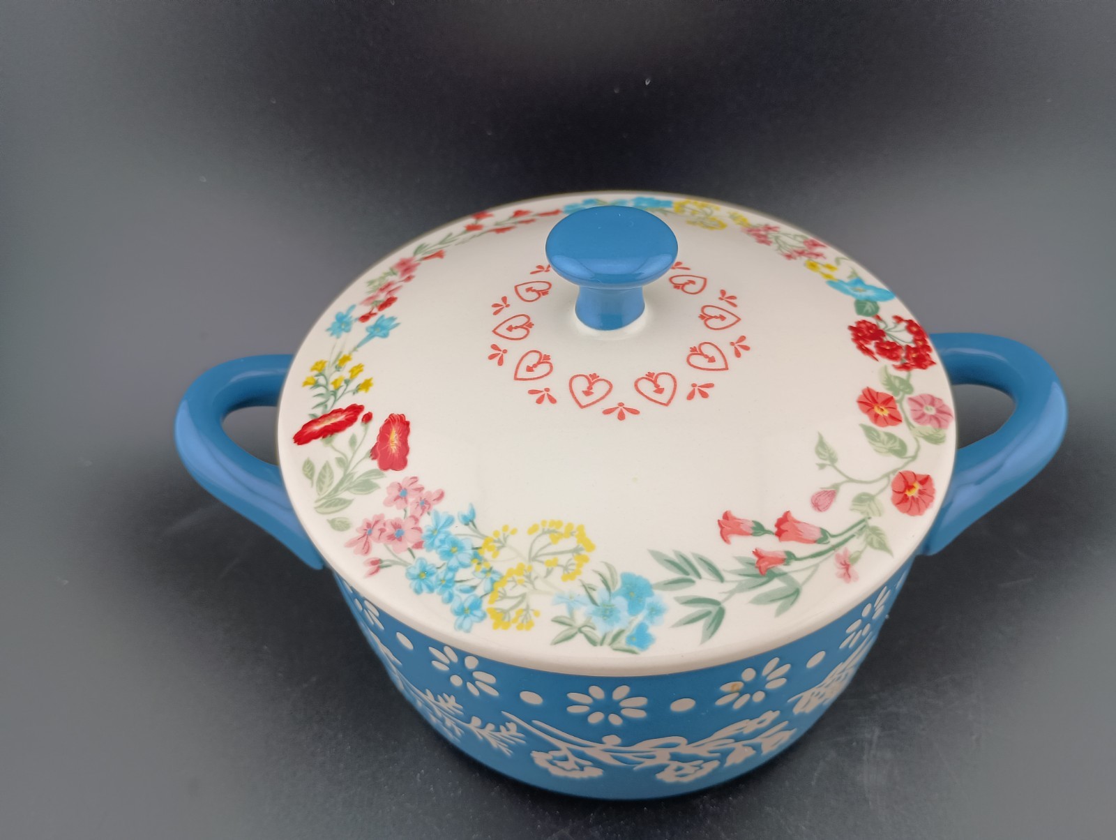 Pioneer Woman Fancy Flourish Mini Cocotte with Lid 16 oz 4.5 In Diameter