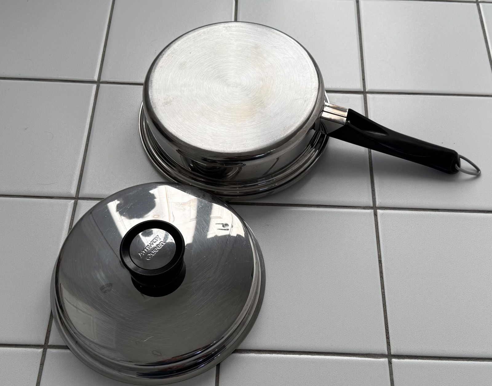 Amway Queen 18-8 Multi-PLY Stainless Steel 7 1/2″ skillet pan – made in Canada