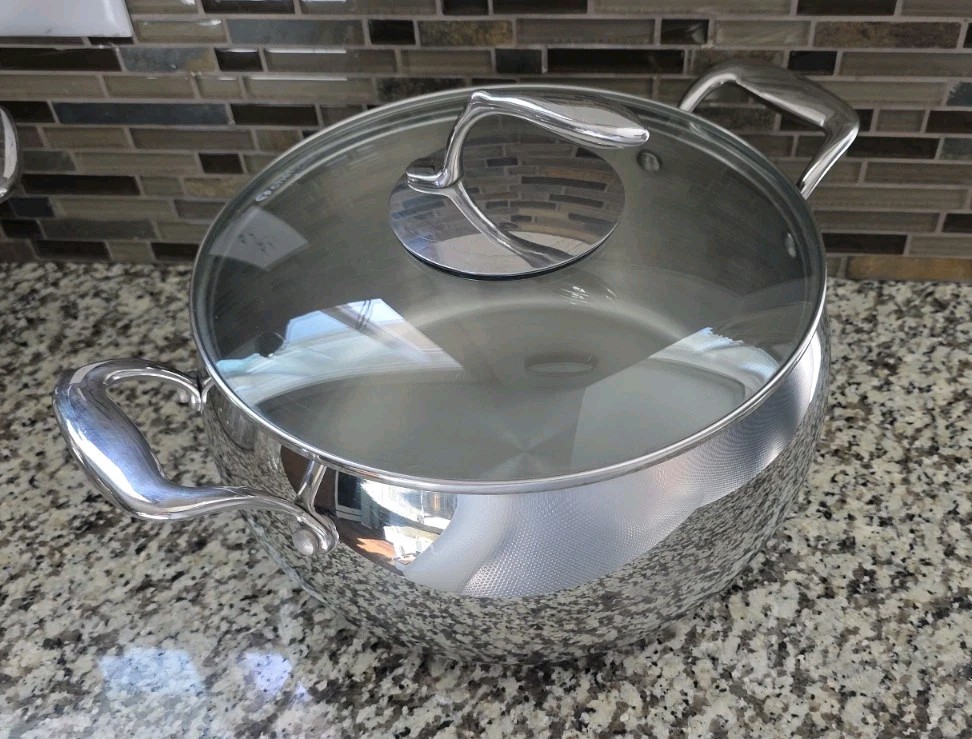 Tupperware Chef Series 8Qt 7.6L Stainless Steel Stock Pot Dutch Oven & Glass Lid