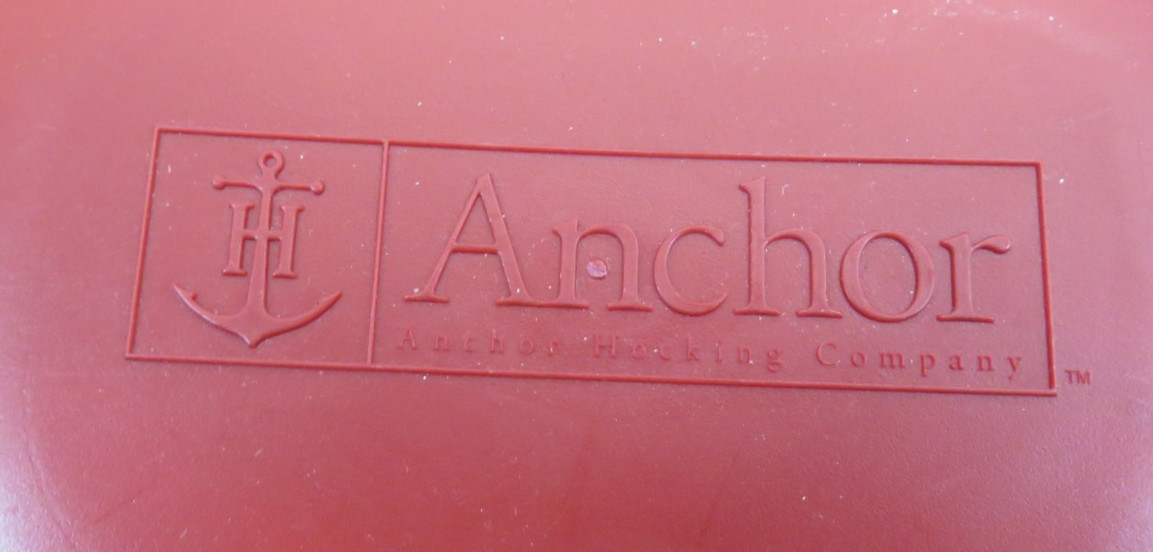 Anchor Hocking Essentials Casserole Baking Dish 8″ x 8″ x 2-1/2″ With Lid 2 QT